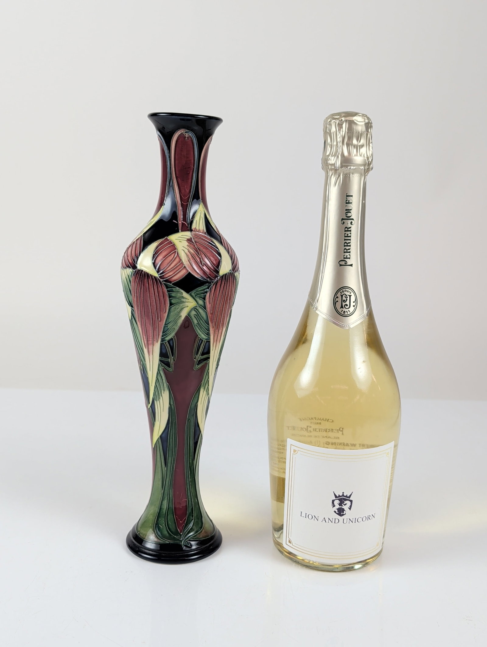 Philip Gibson Moorcroft Trinity Pattern Vase - 4