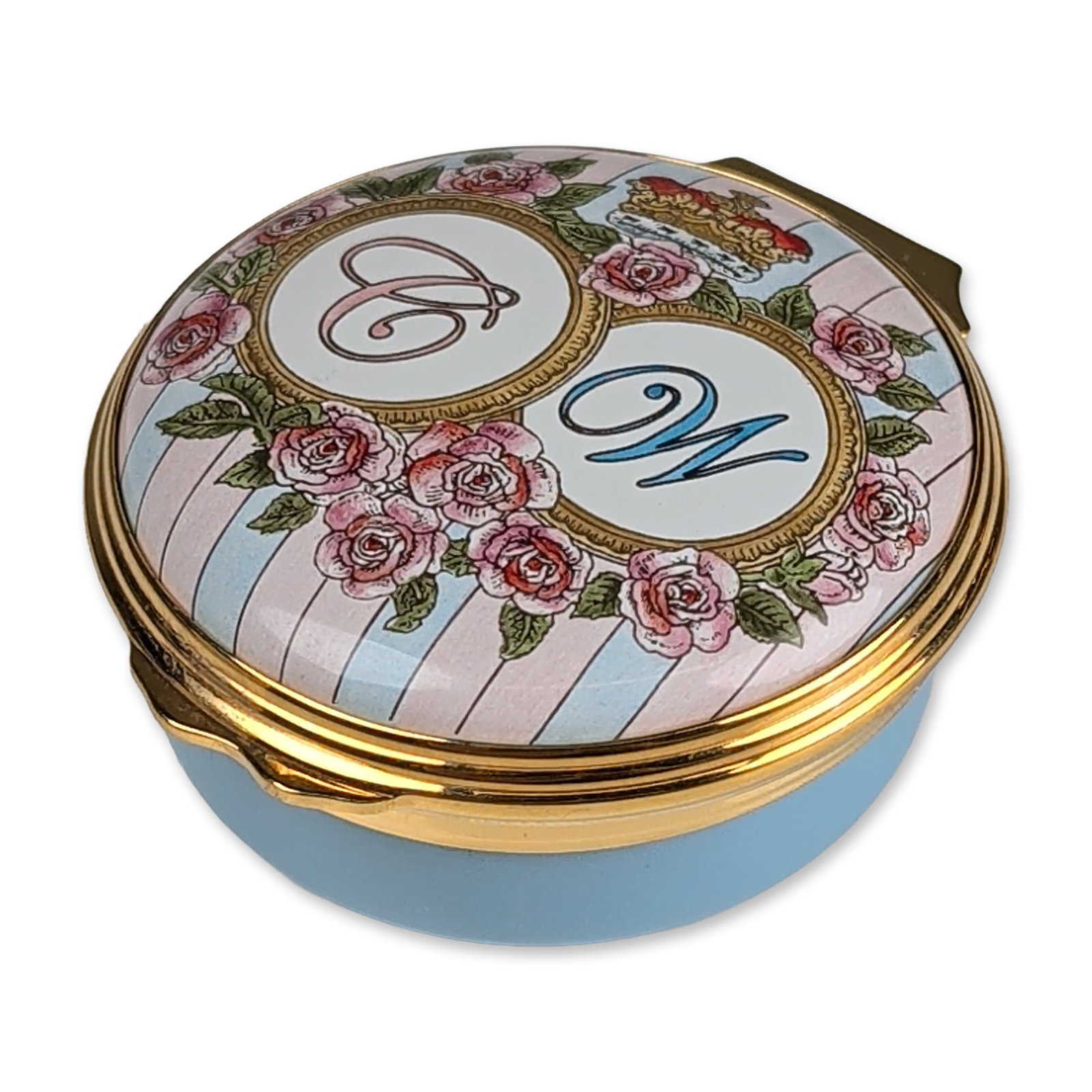 Halcyon Days William and Catherine Royal Wedding Enamel Box: Halcyon Days English commemorative enamel on copper hinged box, produced for the 2011 wedding of Prince William and Catherine Middleton. The circular lid features central monograms W and C in gilded c