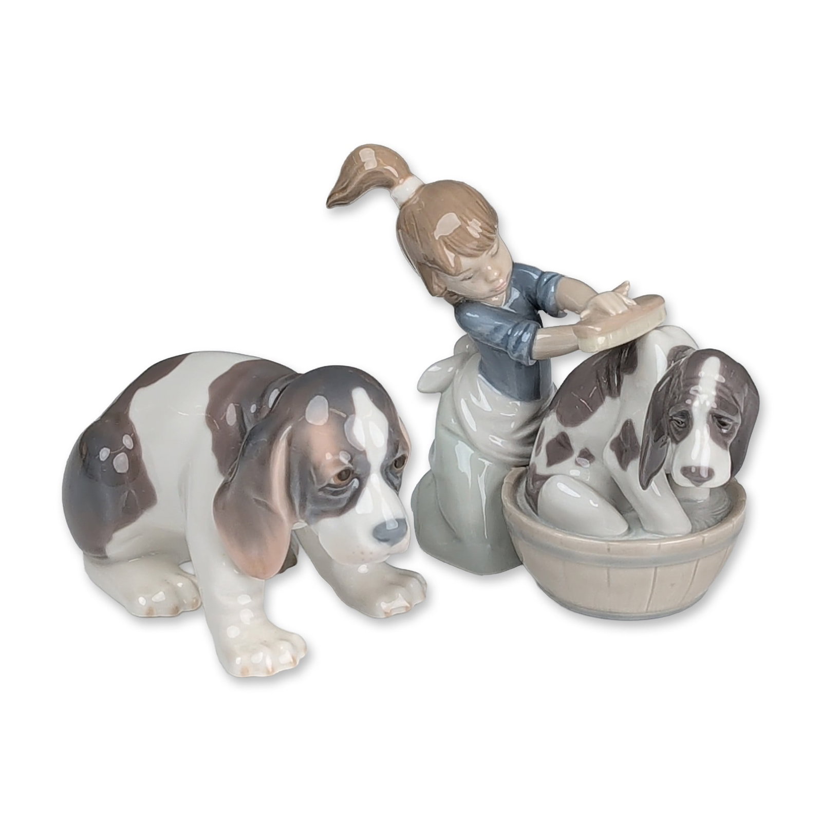 2pc Lladro Porcelain Figurines, Bashful Bather 01005455 and Sitting Beagle Puppy 01001071 (1 of 4)