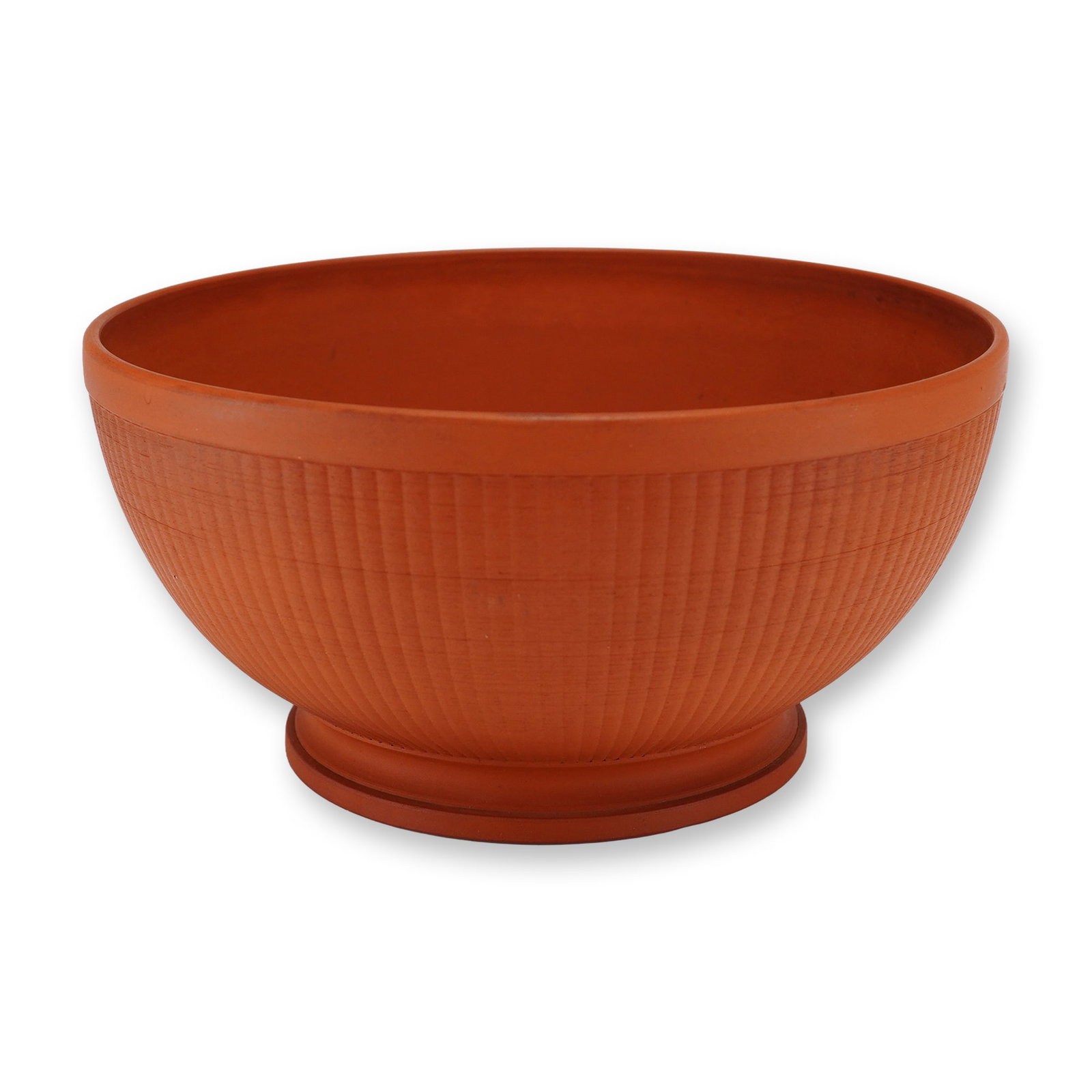 Wedgwood Rosso Antico Engine-Turned Stoneware Bowl, 1880s: A Wedgwood Rosso Antico fine red stoneware bowl dating to the 1880s. The vessel features a deep, circular form with a tapered body resting on a short, integral pedestal foot. The exterior is decorated
