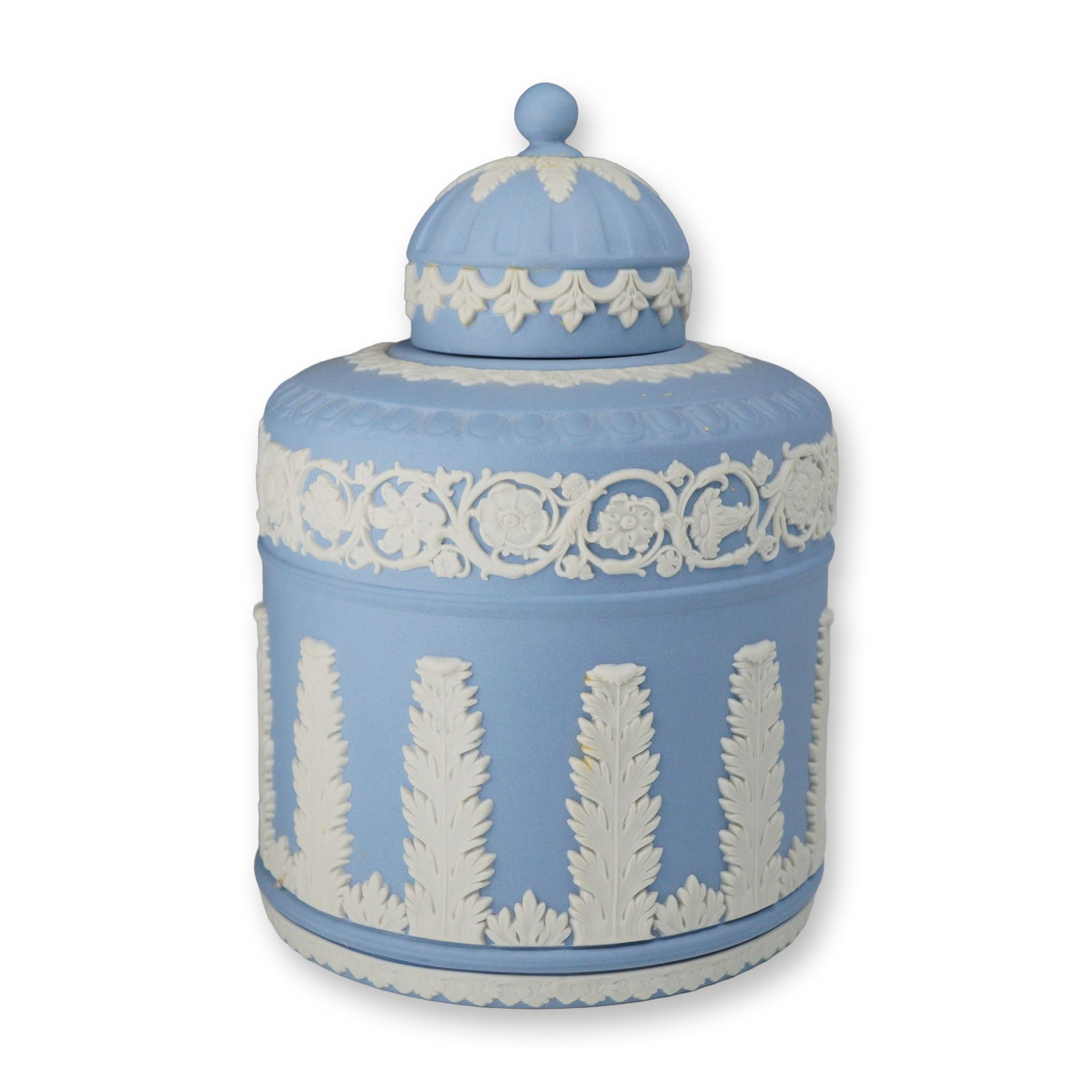 Wedgwood Jasperware Limited Edition Connoisseur Collection Lidded Dresser Box: Wedgwood Jasperware lidded dresser box from the Connoisseur Collection. This cylindrical stoneware vessel is crafted in pale blue jasperware with applied white bas-relief sprigged decoration. The exte