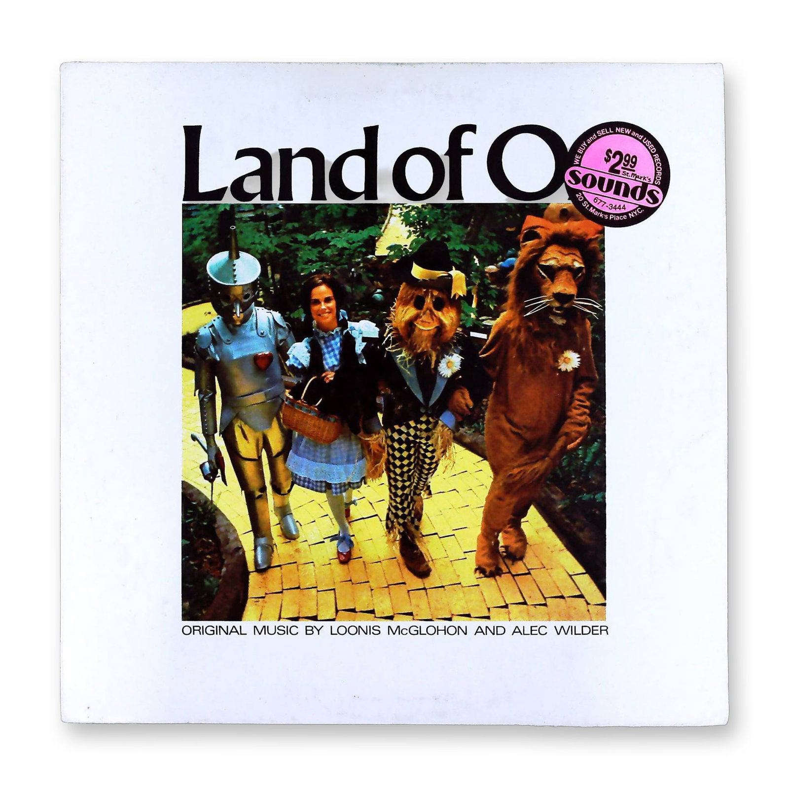 Land of Oz Original Cast Recording LP Alec Wilder and Loomis McGlohon PRP 22201: This 12-inch vinyl long-play record features the original music and cast from the Land of Oz theme park located in Beech Mountain, North Carolina. The album contains original compositions by Alec Wild