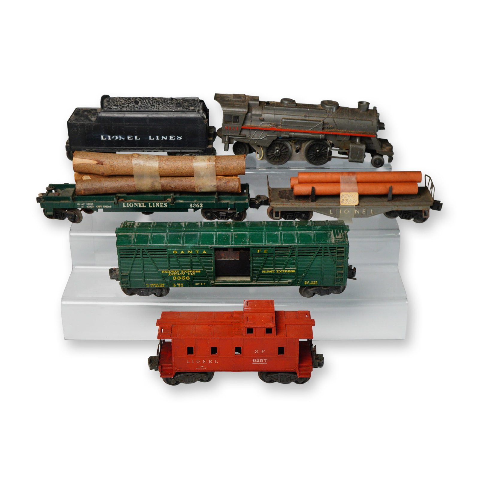 6pc Lionel Model Railroad Components MPC and Postwar Era (1 of 3)