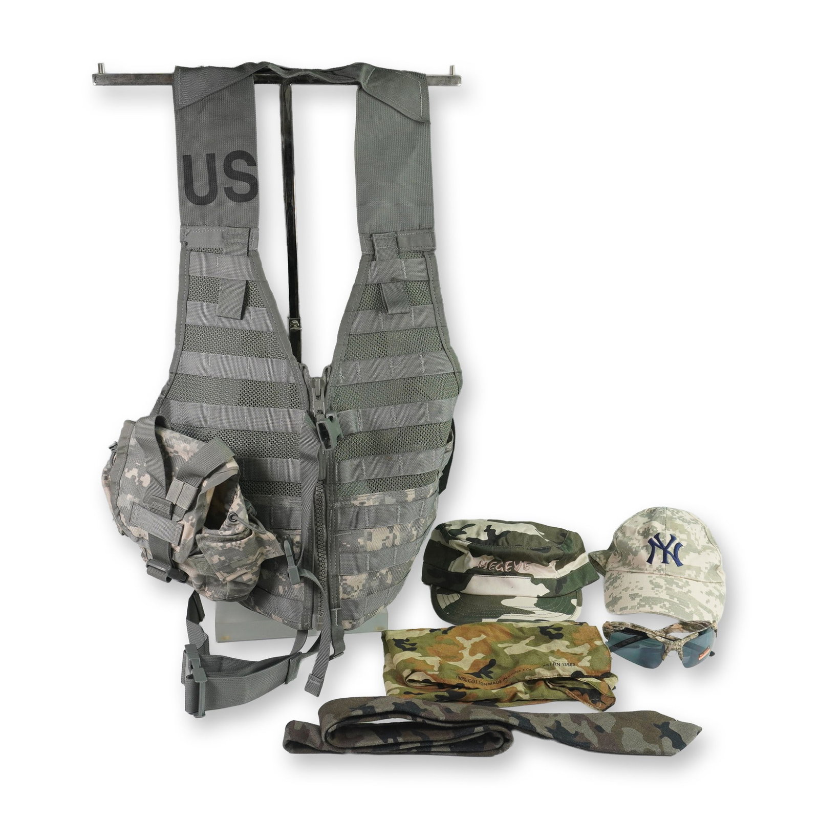 6pc Camouflage and Tactical Gear Accessory Set (1 of 10)