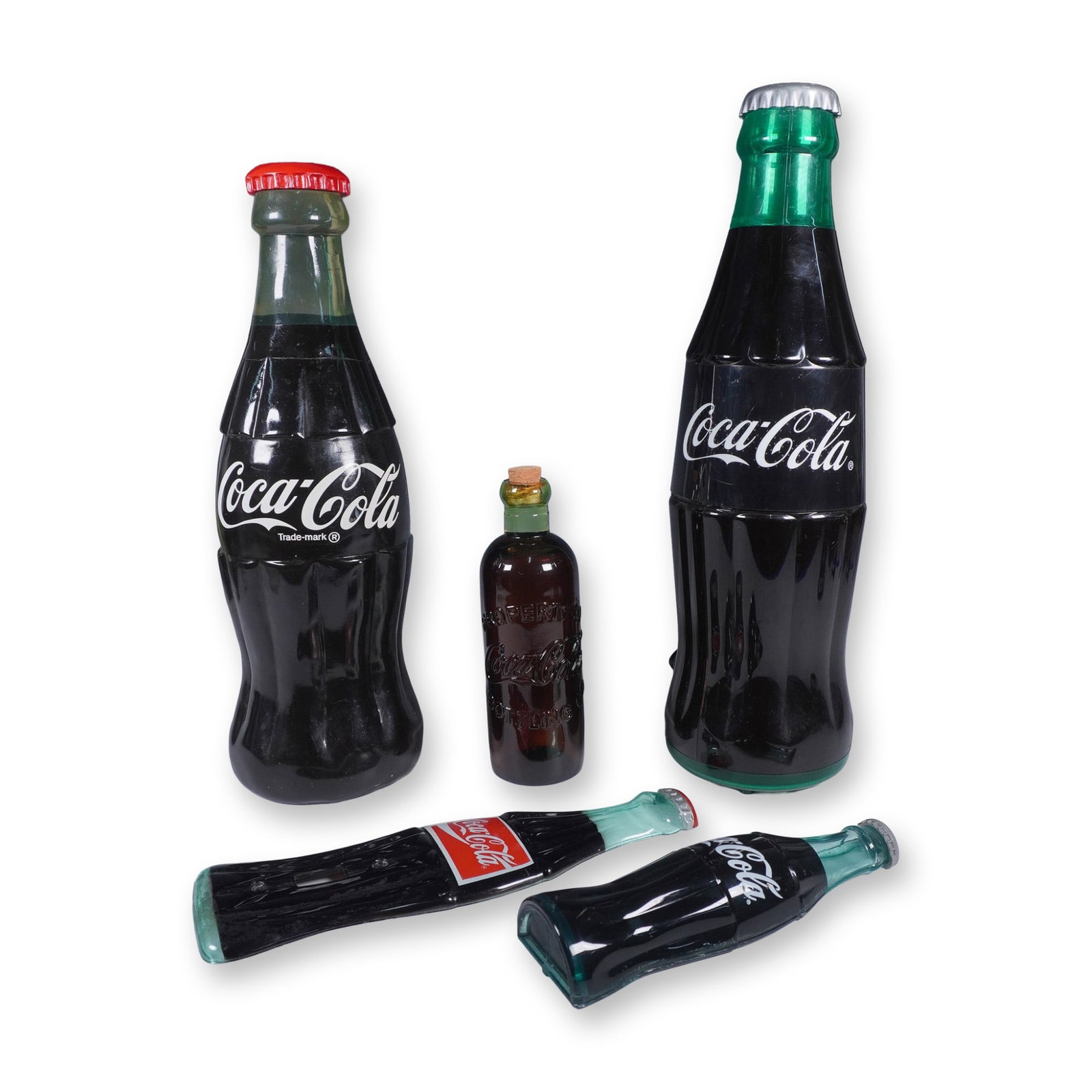 5pc Coca-Cola Collectibles, Bottles and Replica Lamp (1 of 4)
