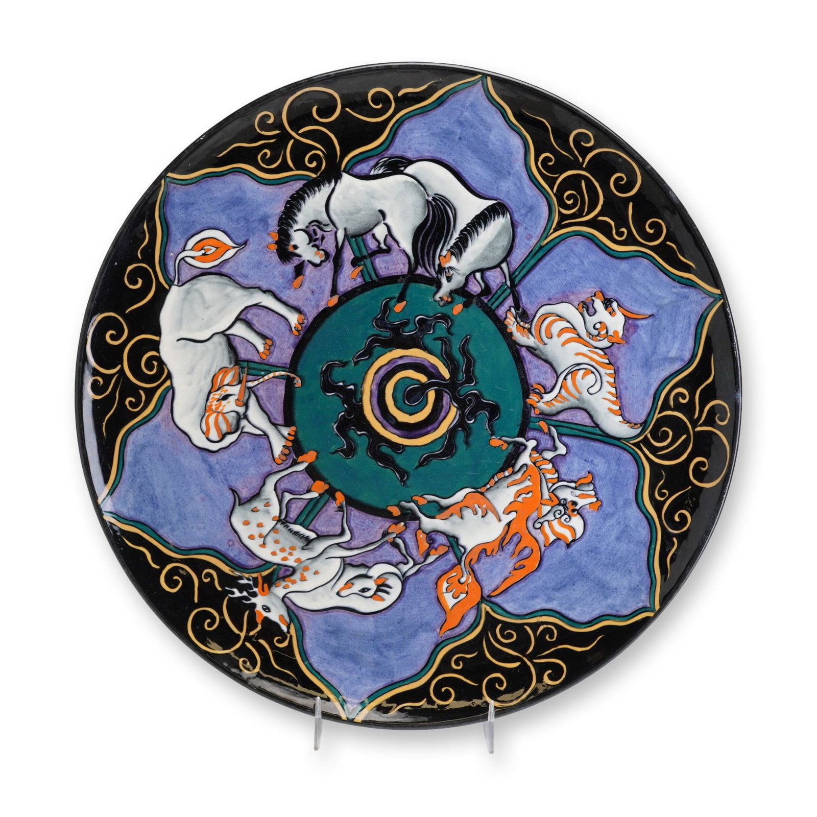 Rare Wedgwood Art Deco Queensware Istria Platter by Daisy Makeig-Jones: A large circular earthenware platter designed by Daisy Makeig-Jones for Wedgwood. Pattern is very rare and not often seen in the market due to its short run. Experimental patterns and matte finish by 