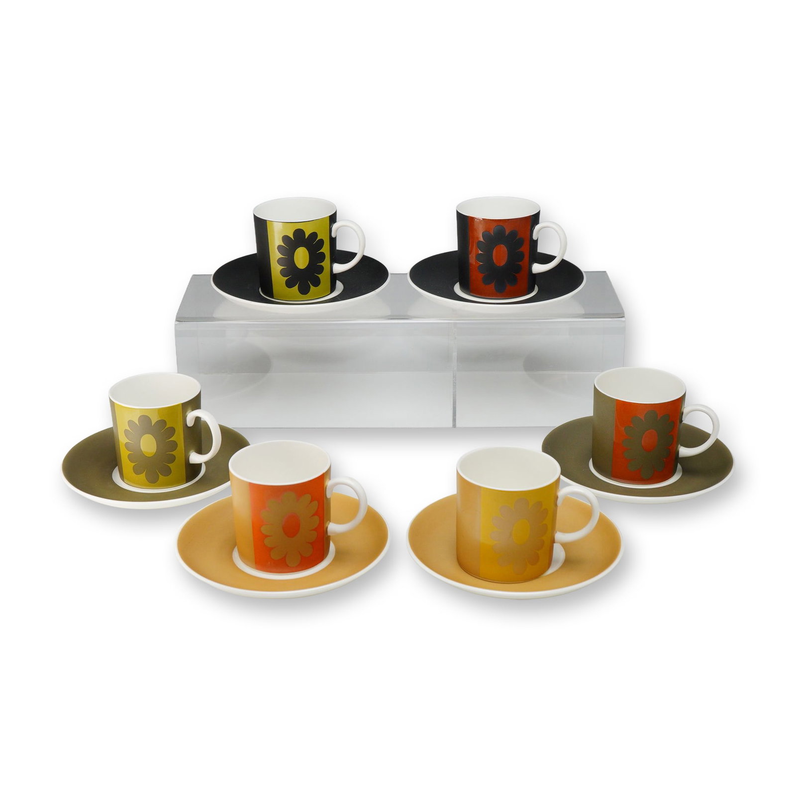 12pc Wedgwood by Susie Cooper Carnaby Daisy Pattern Demitasse Cups and Saucers Set (1 of 3)