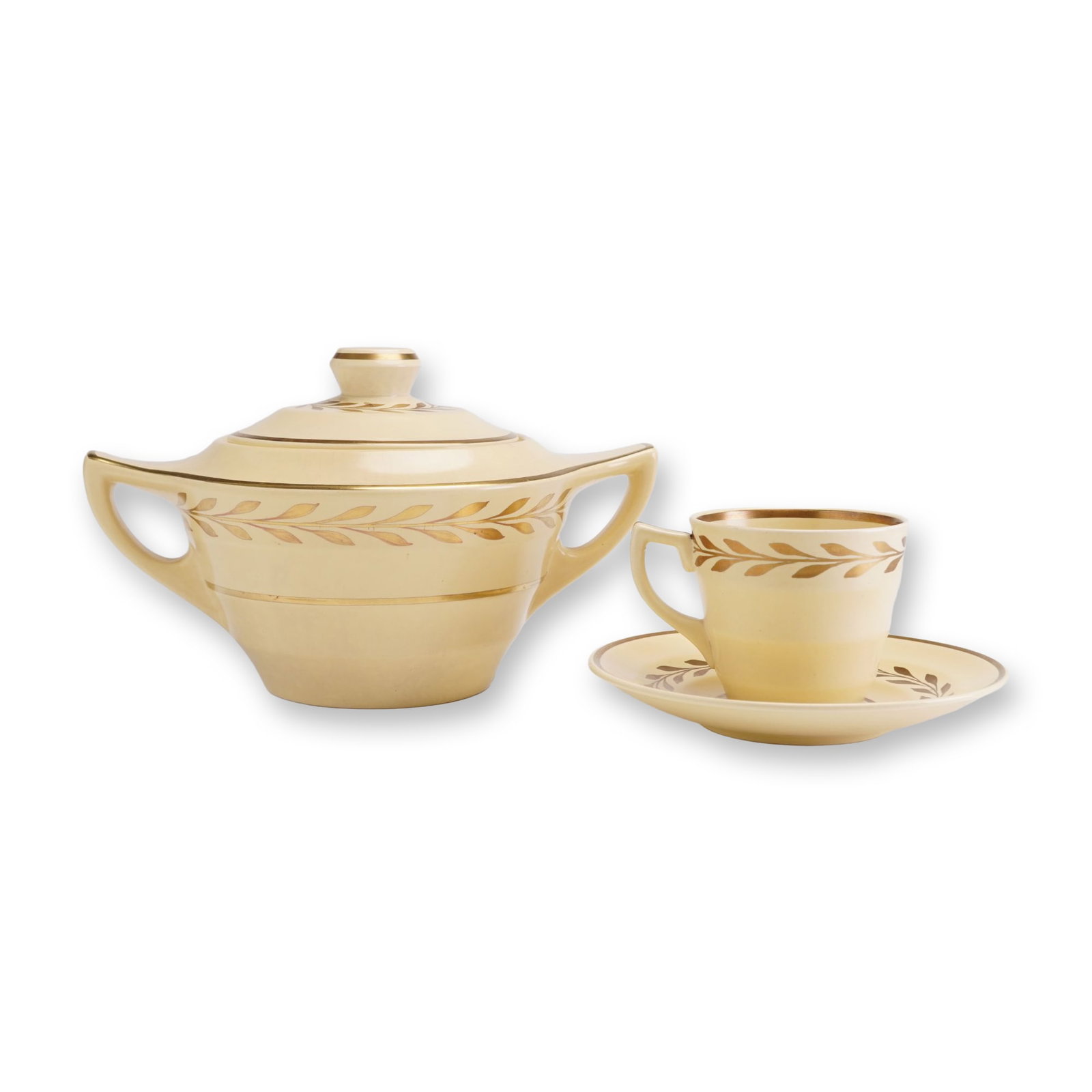 3-Piece Keith Murray for Wedgwood Matt Straw Cup, Saucer and Lidded Sugar Bowl: A three-piece partial tea set in the Matt Straw pattern designed by Keith Murray for Wedgwood. The set includes a cup, saucer, and a lidded sugar bowl. Each piece is crafted from earthenware and finis