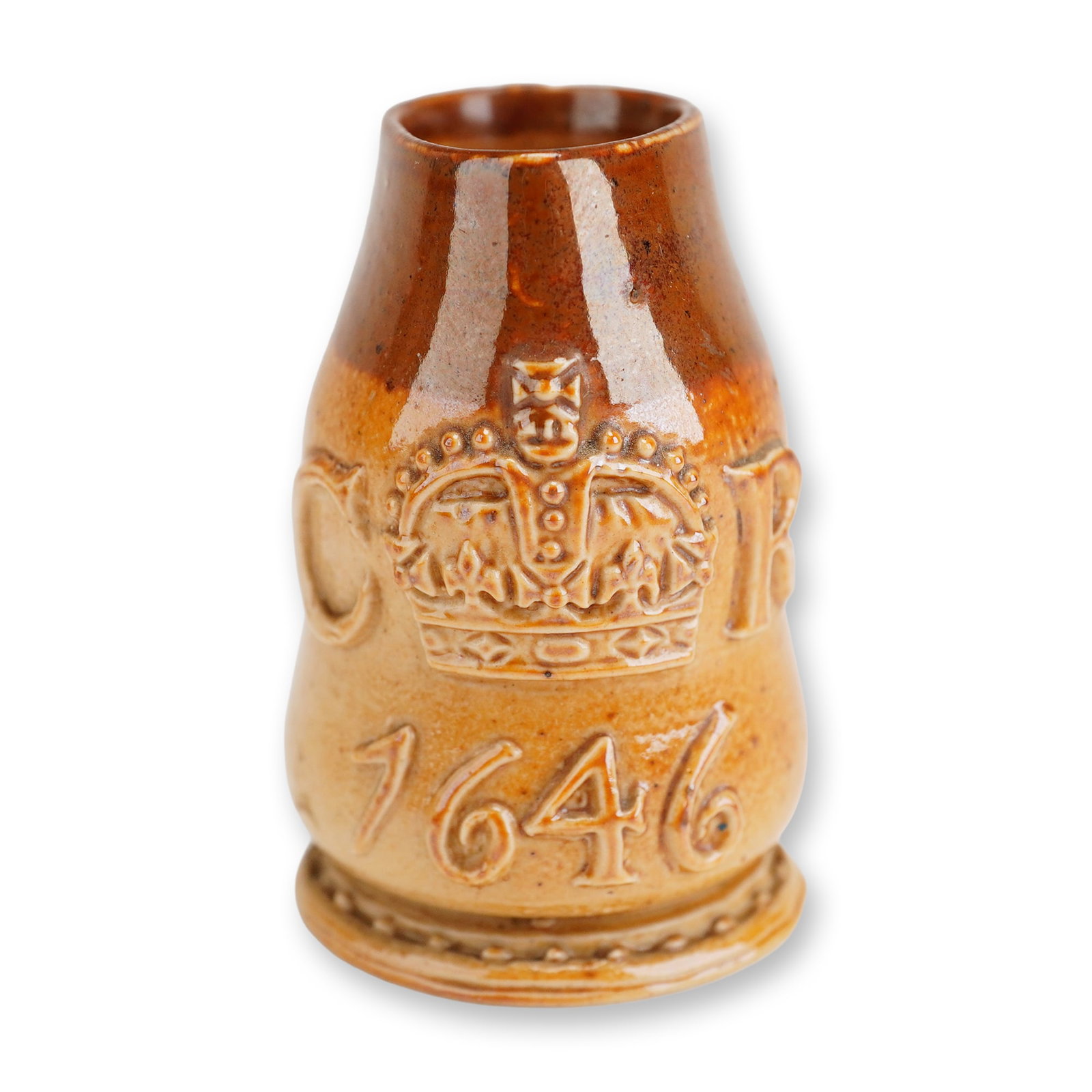 Doulton Lambeth Leather Ware Mini Pitcher, C R 1646: Miniature two-tone brown stoneware pitcher with a salt-glazed finish. Commemorative example celebrating the exile of Charles II in 1646, rather than a royal coronation. Produced for Phillips, Oxford S