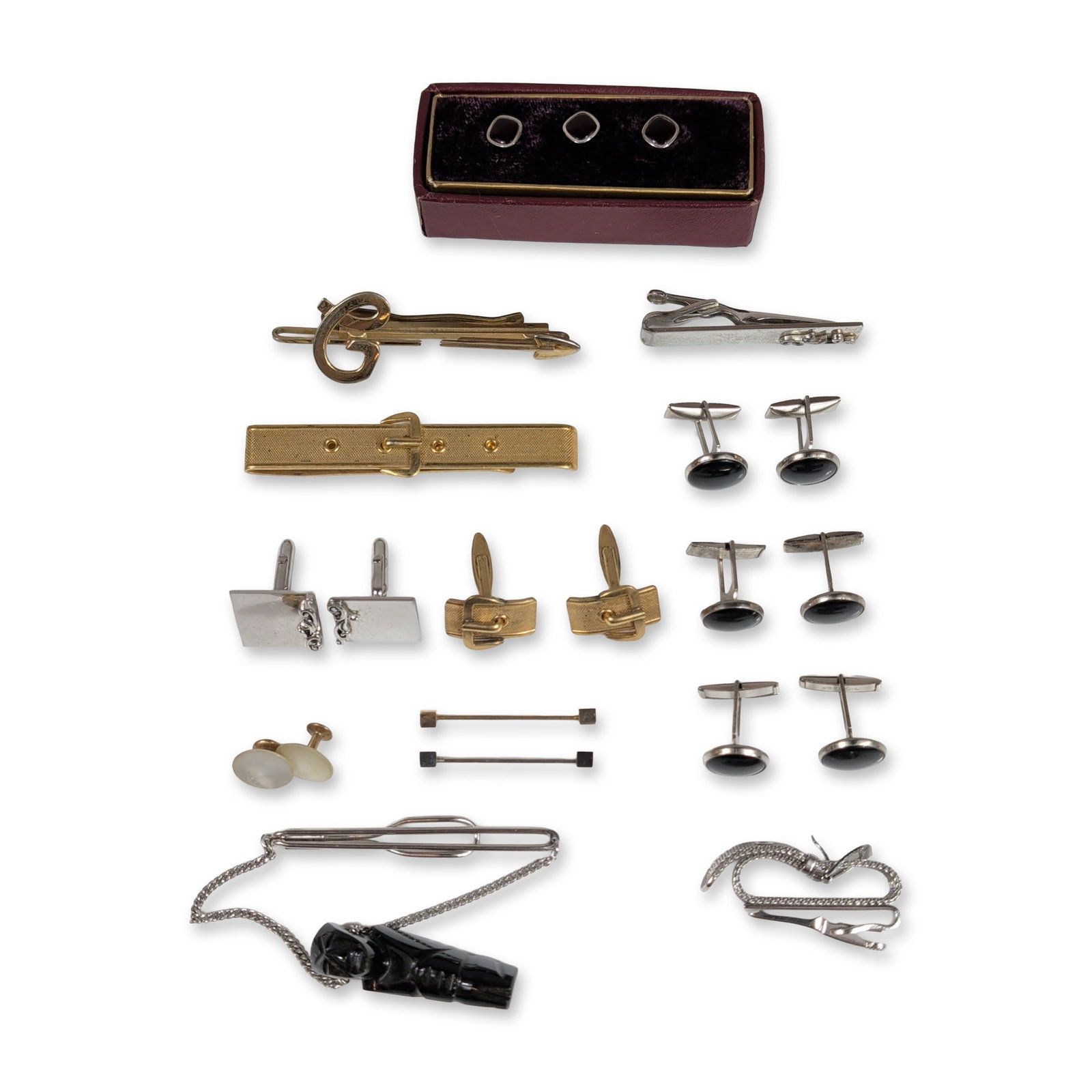 22pc Collection of Vintage Money Clips, Cufflinks and Necklace: Assortment of vintage men's jewelry in gold-tone and silver-tone base metals, featuring an array of tie clips, tie bars, cufflinks, collar bars, and shirt studs. Visual motifs include a matching belt-