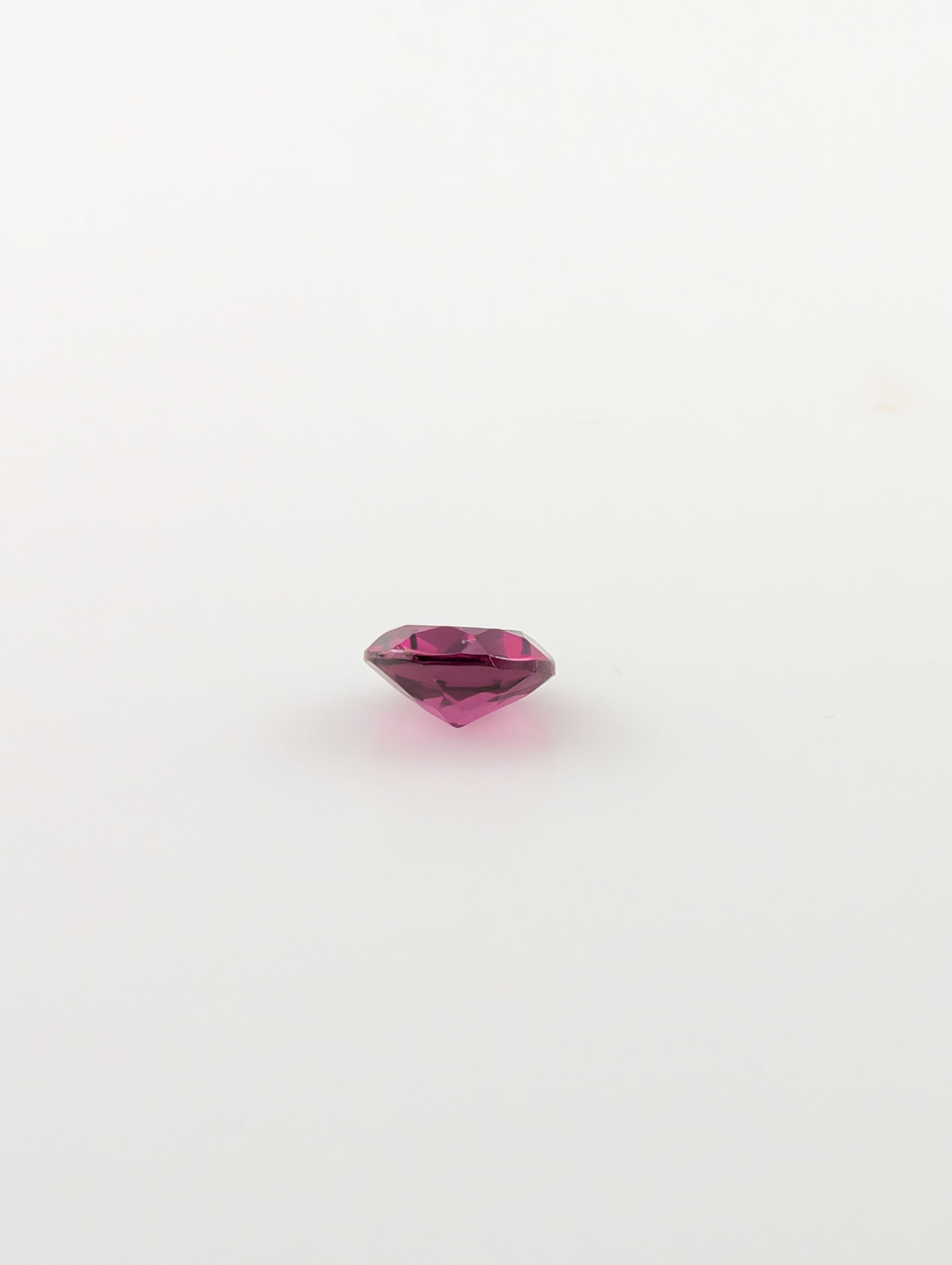 Loose Oval Cut Purplish-Red Ruby Gemstone - 3