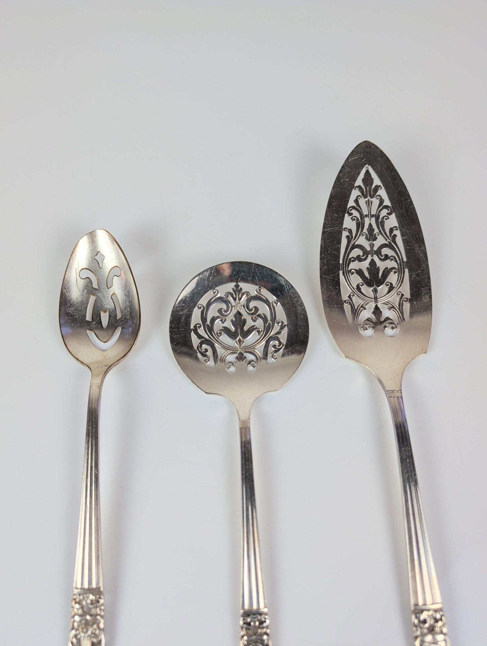 9pc Oneida Community Coronation Pattern Silver-Plated Serving Flatware Group - 3