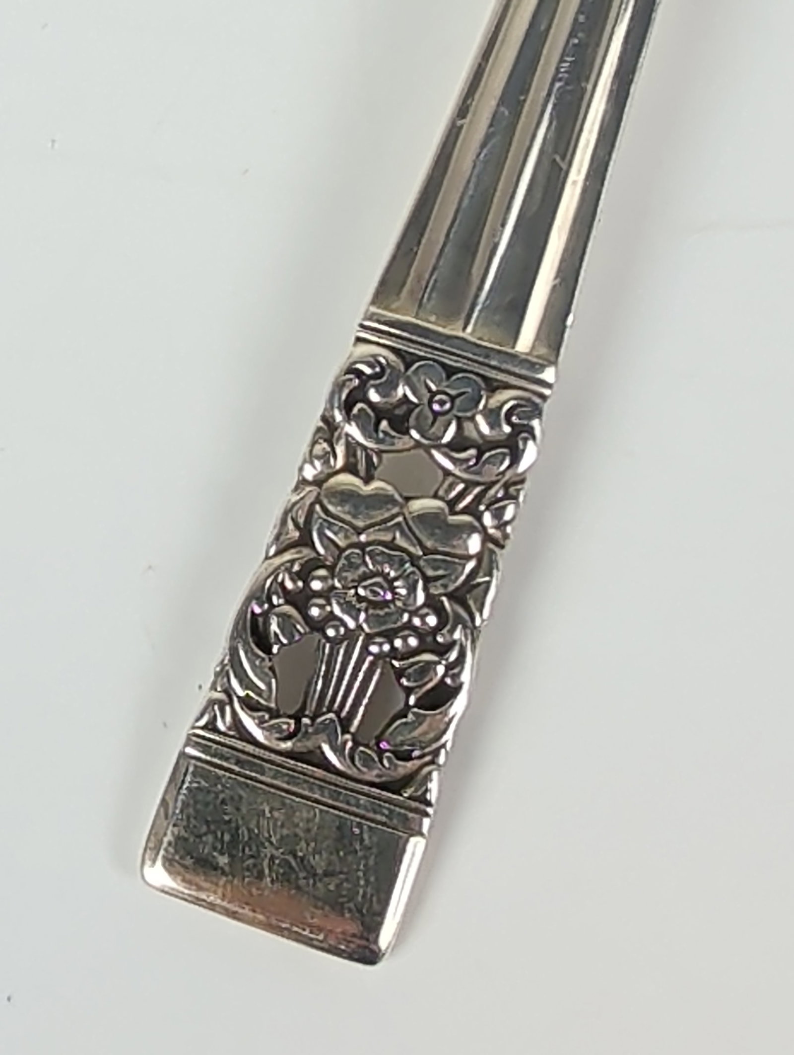 9pc Oneida Community Coronation Pattern Silver-Plated Serving Flatware Group - 4
