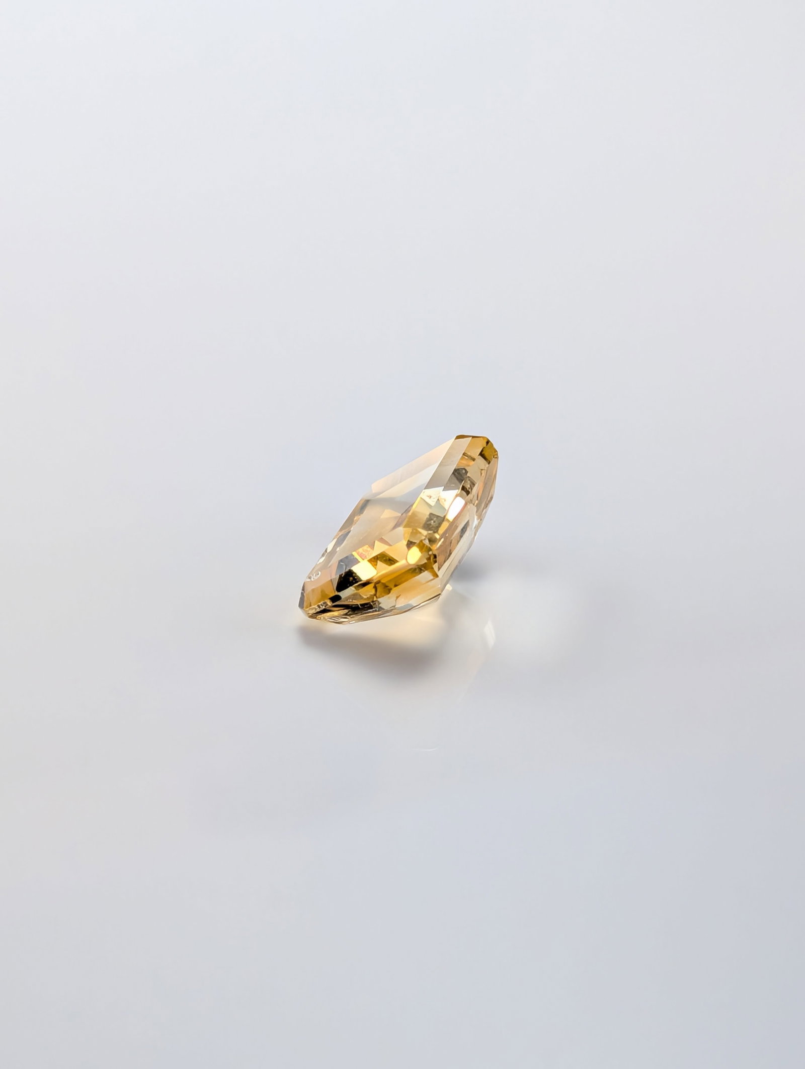 Rectangular Emerald Cut Yellow Citrine Gemstone - 3