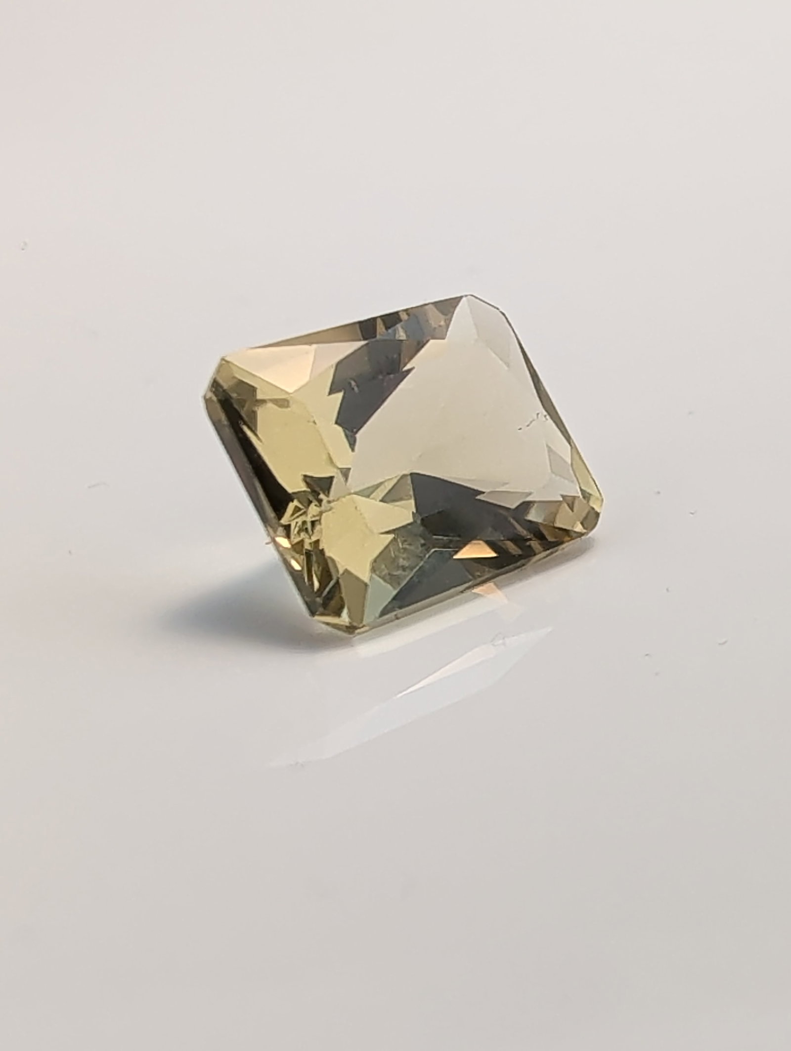 Radiant Cut Champagne Quartz Gemstone - 3