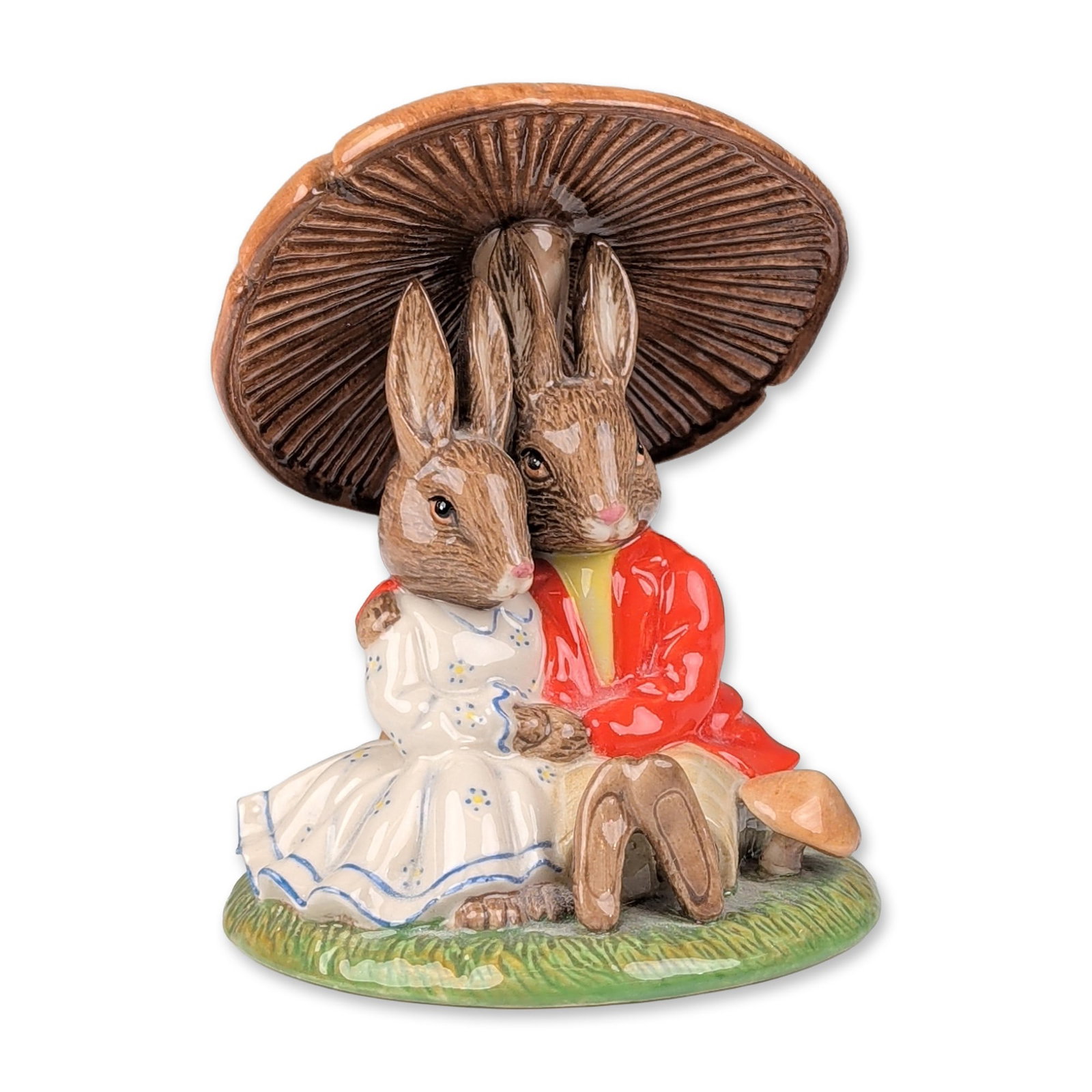 Royal Doulton Bunnykins Figurine, Cuddling Under A Mushroom DB480 (1 of 4)