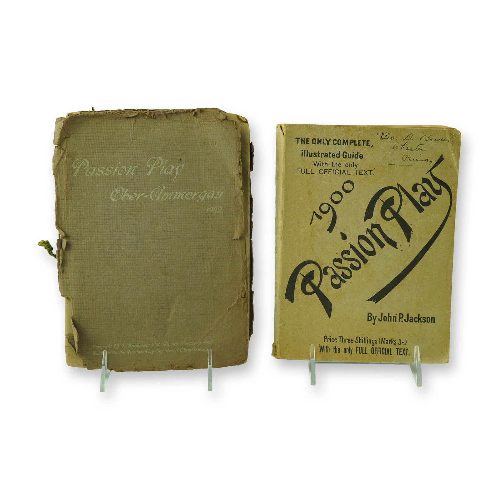 2pc Early 20th Century Passion Play Oberammergau Books: Offered here are two early illustrated guides to the famous Oberammergau Passion Play, each providing unique insight into one of Europe's most enduring religious and cultural traditions. The first is