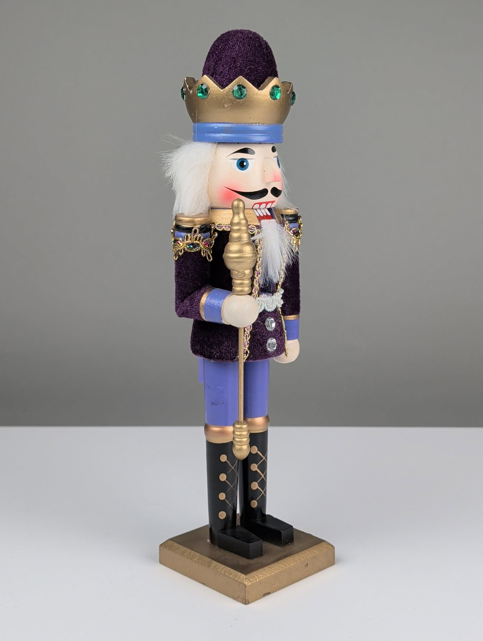 Royal King Wooden Nutcracker - 2