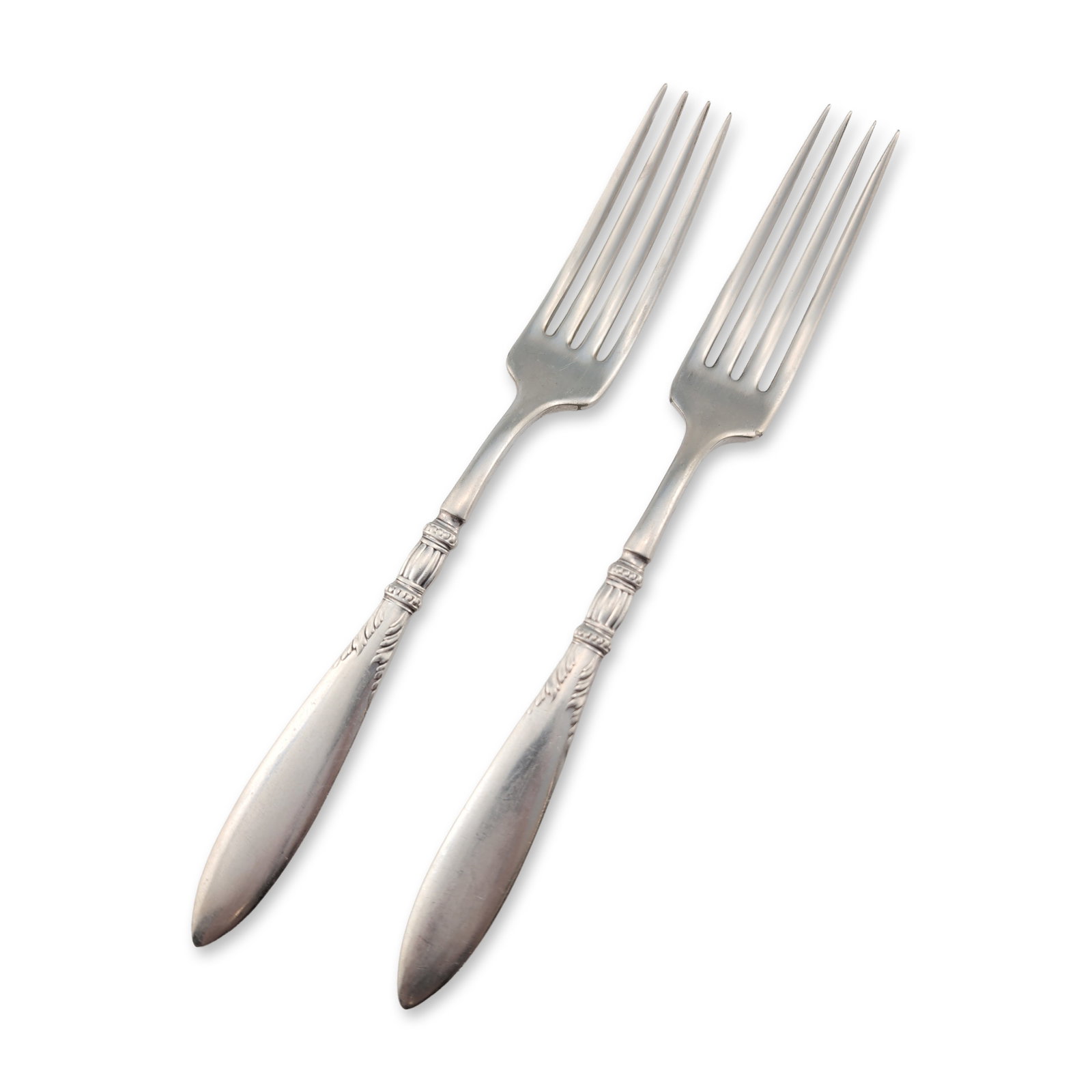 2pc 1847 Rogers Bros. Silverplate Queen Ann Pattern Forks (1 of 3)