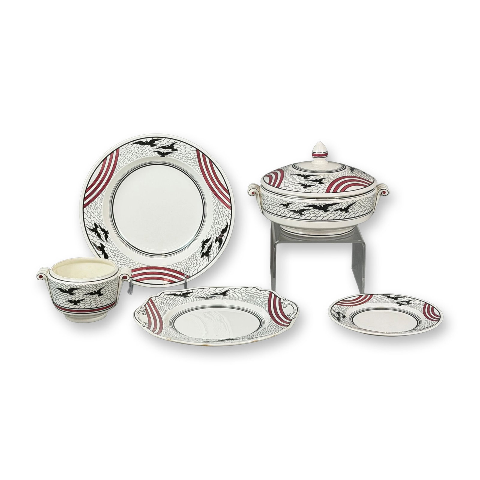 5pc Wedgwood Sunbirds Art Deco Earthenware Serving Pieces: This set of five Wedgwood earthenware serving pieces features the Sunbirds pattern, an Art Deco design by Sir Charles Holmes dating to approximately 1930. The decoration consists of black