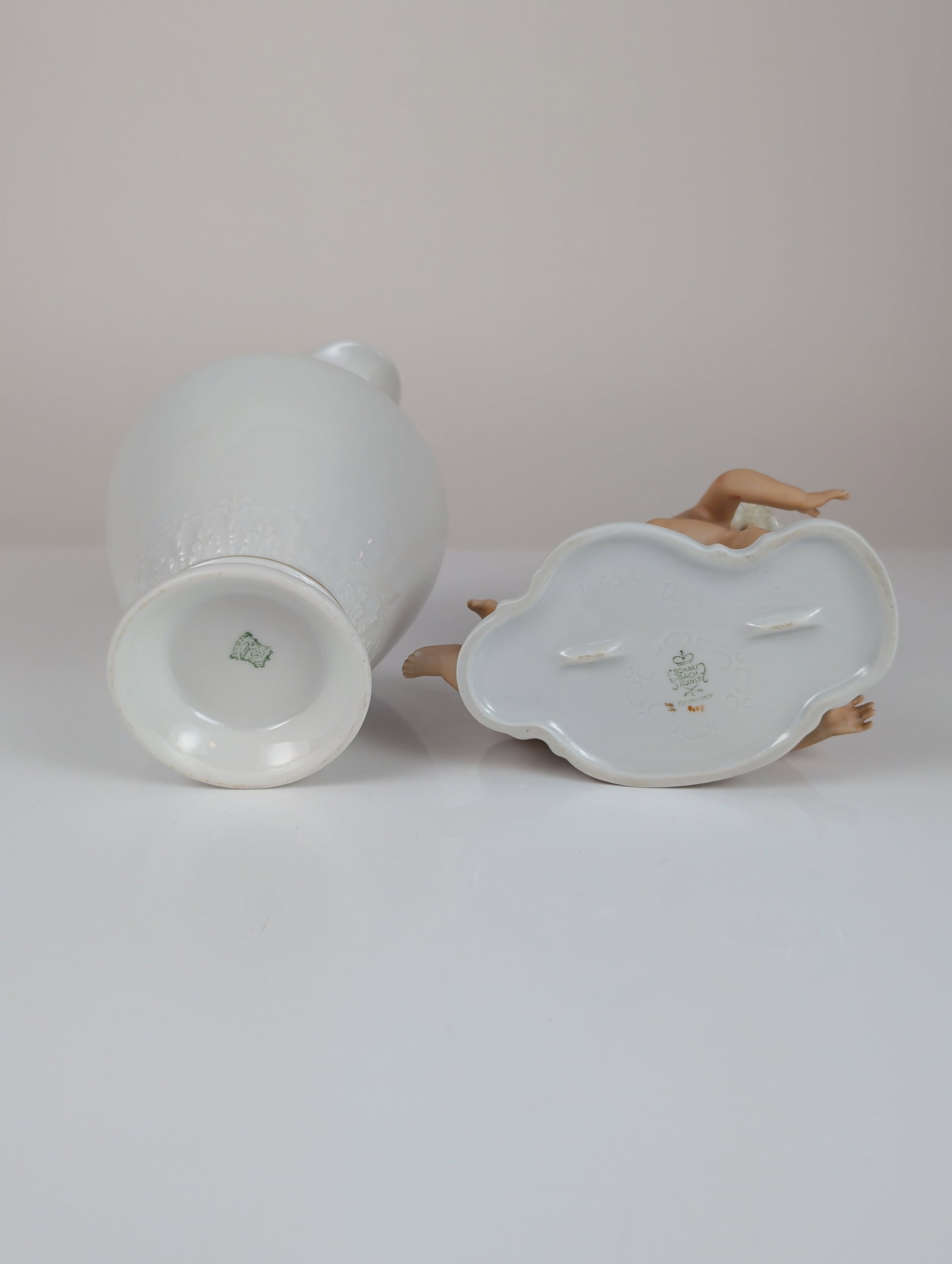 Two German Porcelain Decorative Objects - 5