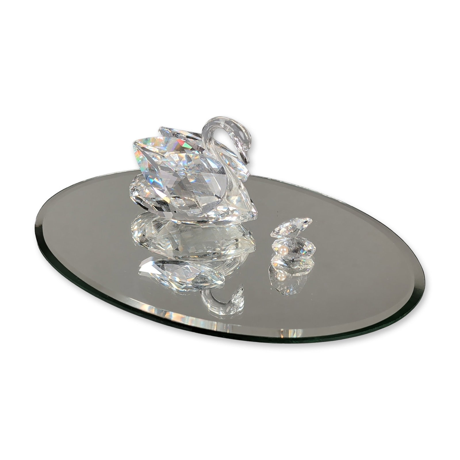 2pc Swarovski Silver Crystal Swan and Oyster (1 of 6)