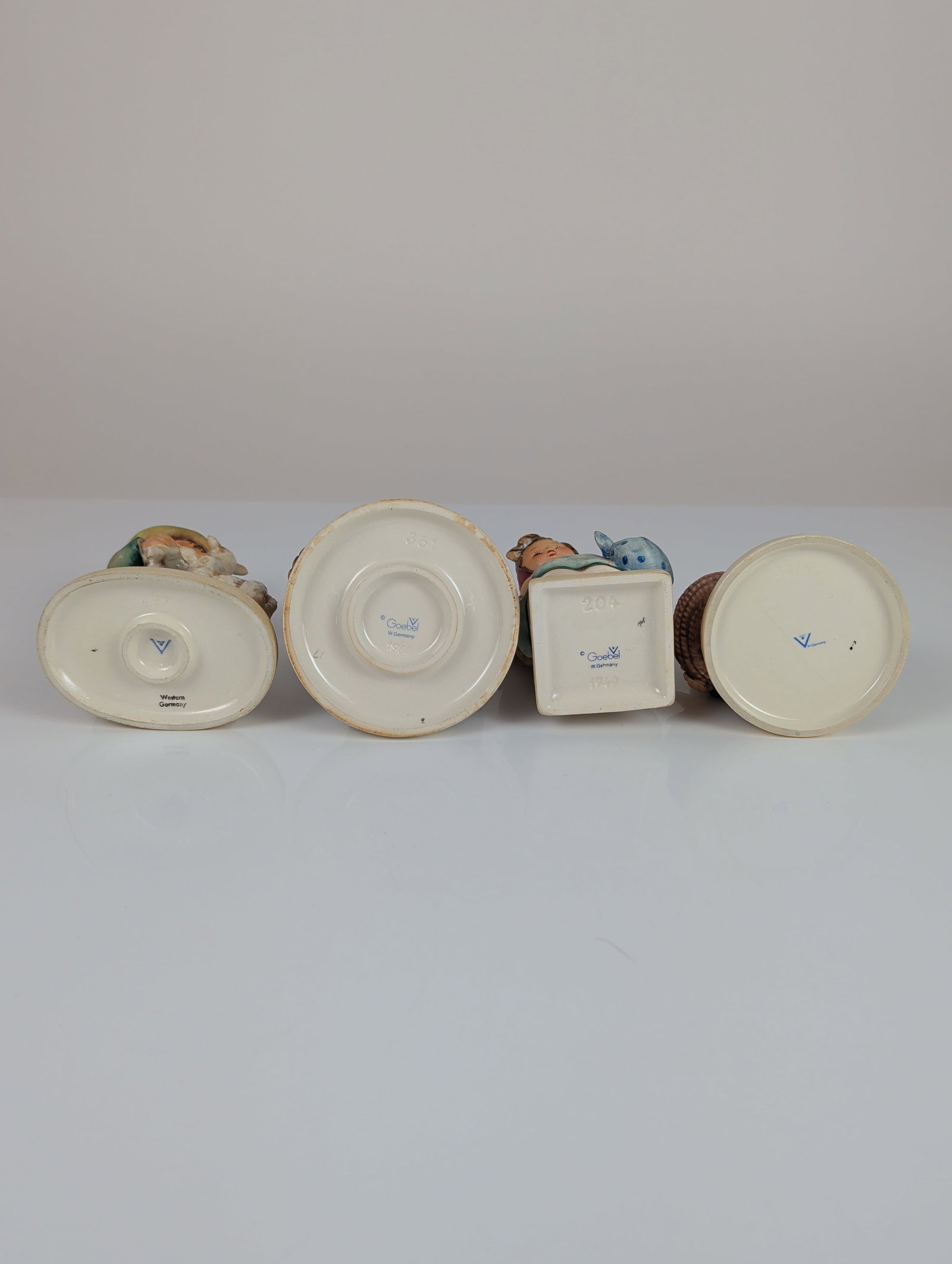 4pc Goebel Hummel Earthenware Figurines - 4