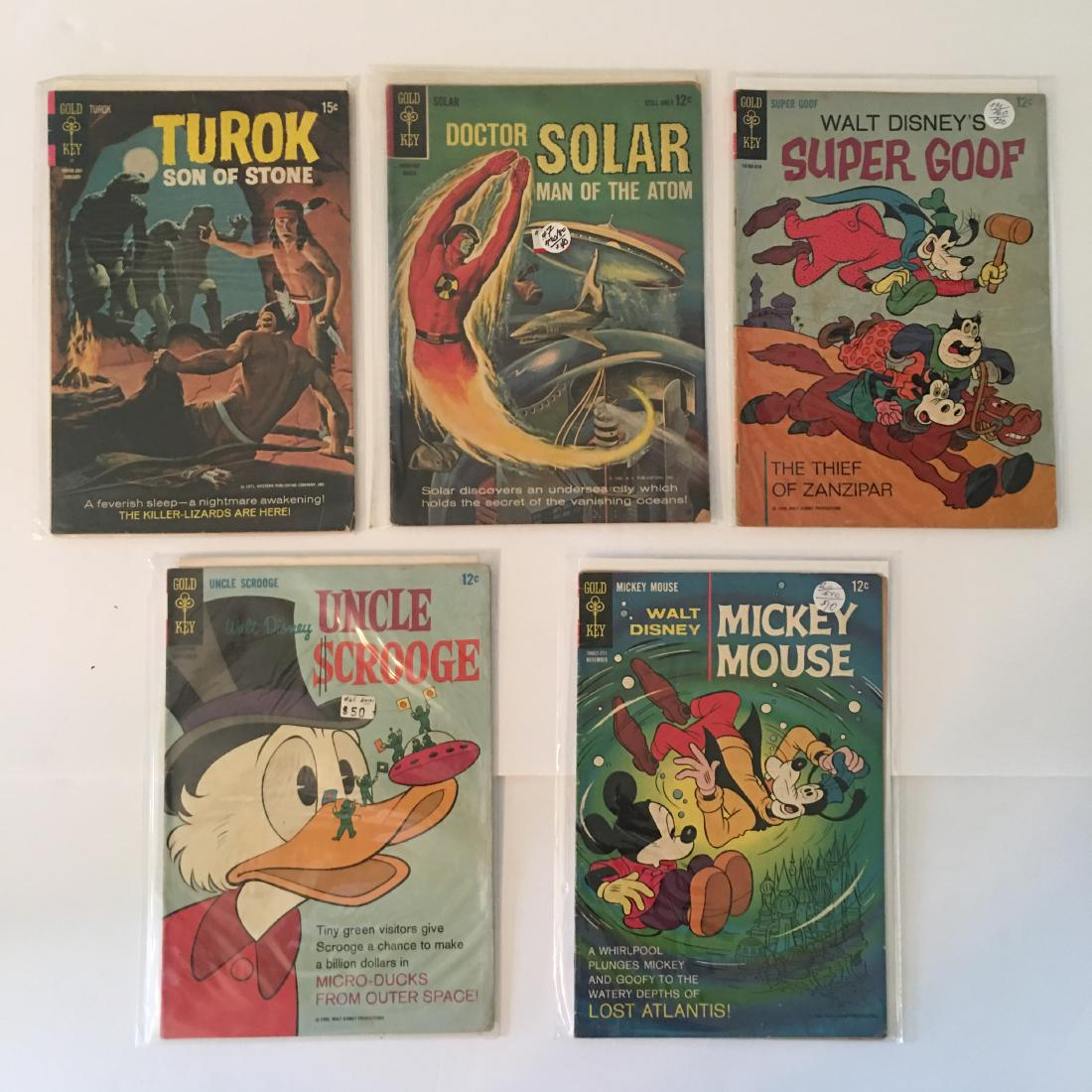 VINTAGE GOLD KEY COMIC BOOK ASSORTED LOT OF (5) (1 of 1)