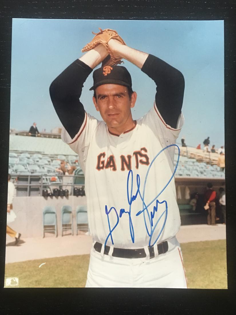 HAND SIGNED BASEBALL GAYLORD PERRY PHOTO COA (1 of 2)