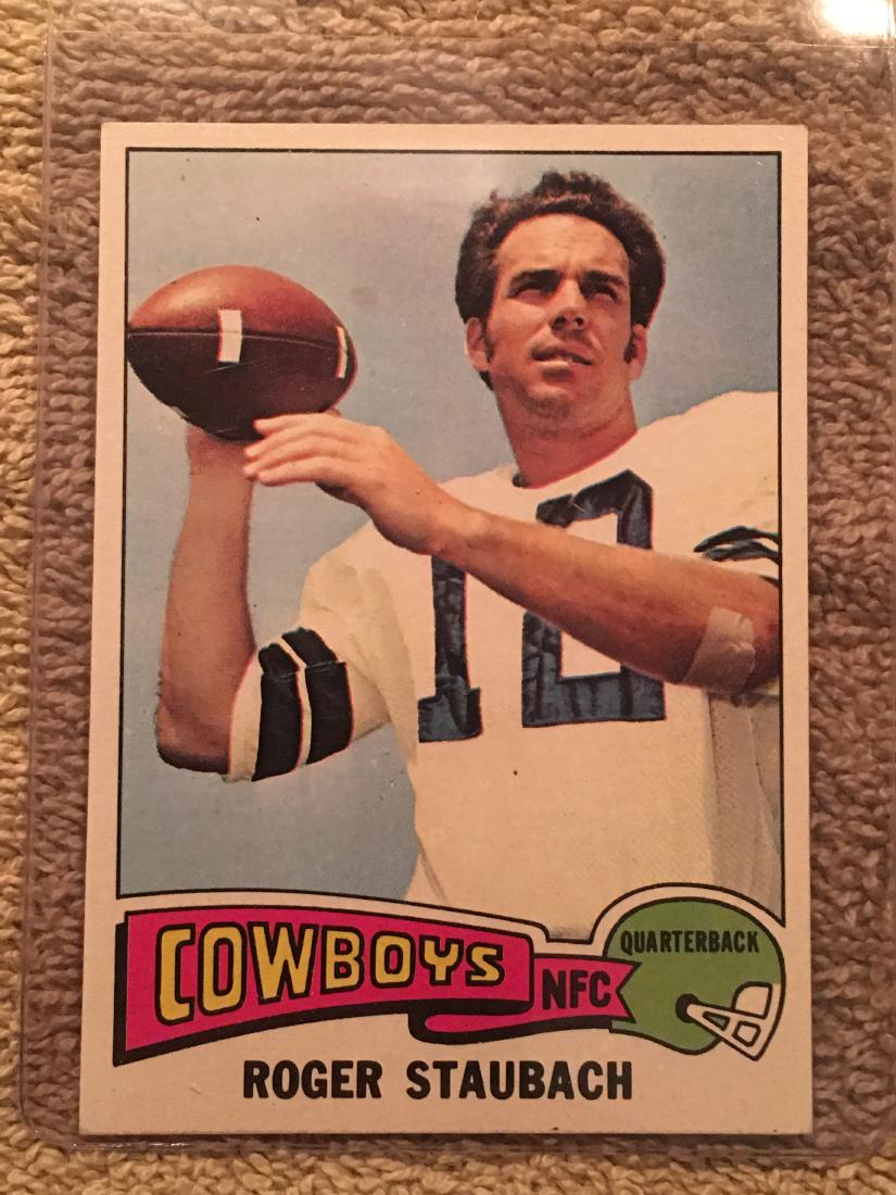 1975 TOPPS FOOTBALL CARD ROGER STAUBACH #145: 1975 TOPPS FOOTBALL CARD ROGER STAUBACH #145