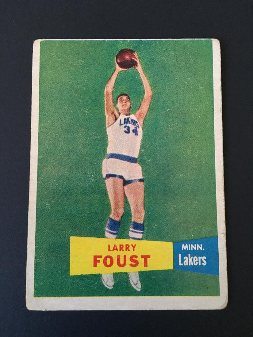 1957 TOPPS BASKETBALL LARRY FOUST #18: 1957 TOPPS BASKETBALL CARD LARRY FOUST #18 RC