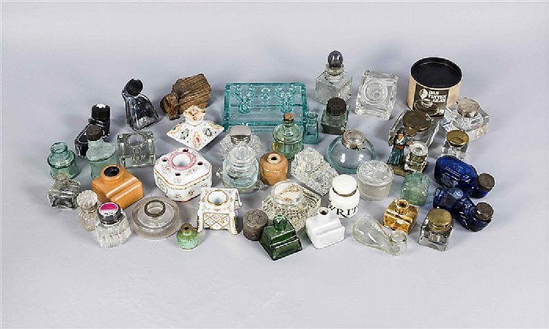 46-teiliges Konvolut von diversen Tintenfässern aus (1 of 1)