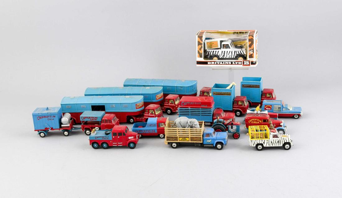32-tlg. Konvolut Corgi Toys 'Chipperfield Circus' (1 of 1)