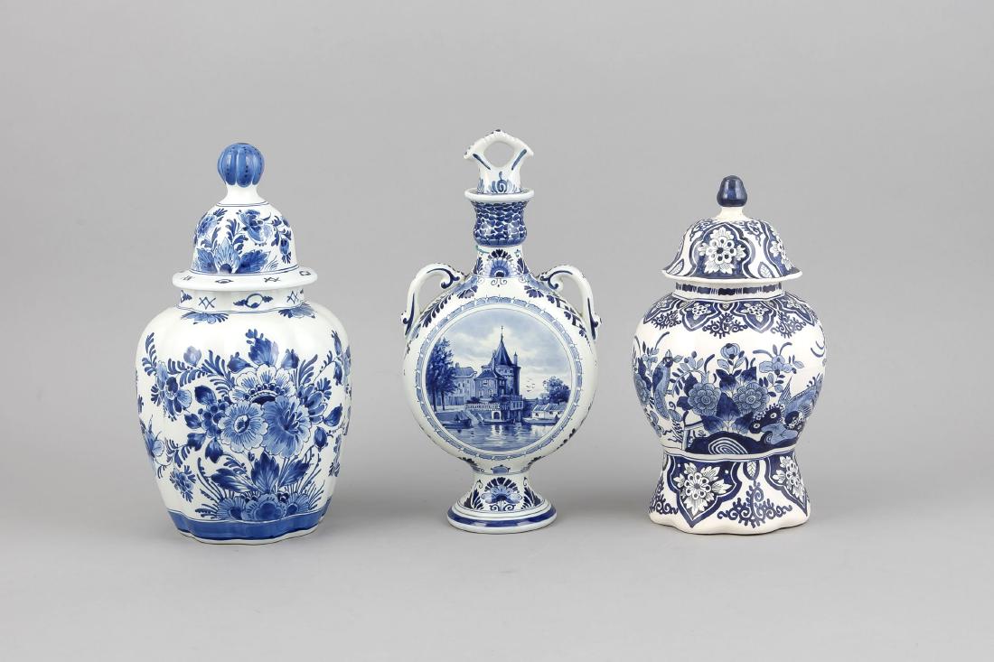 Drei Vasen, Delft, Holland, 20. Jh., 2 Vasen, De (1 of 2)