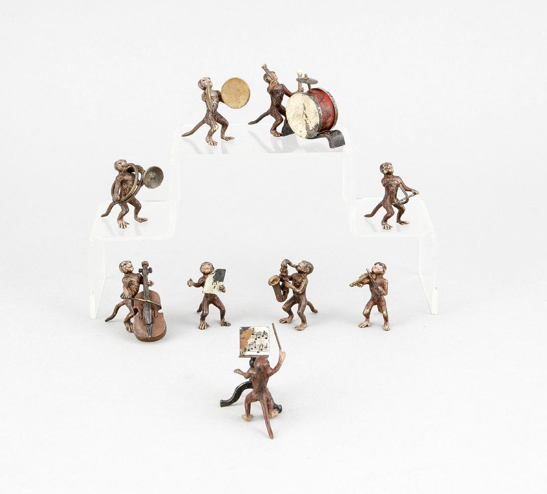Viennese bronze, 1st half of the 20th century, 9-part: Viennese bronze, 1st half of the 20th century, 9-part monkey orchestra, polychromecold-painted bronze, on the timpani stamped lily with insignia ''Austria'', up to 4,5 cm German: Wiener Bronze, 1. H.