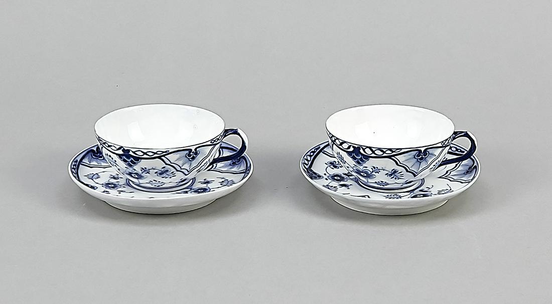 Pair of Teacups with sauc: Pair of Teacups with saucers, Royal Copenhagen, beg. 20th century, blue fluted decor, designed by Arnold Krog, h. 4.5 cm