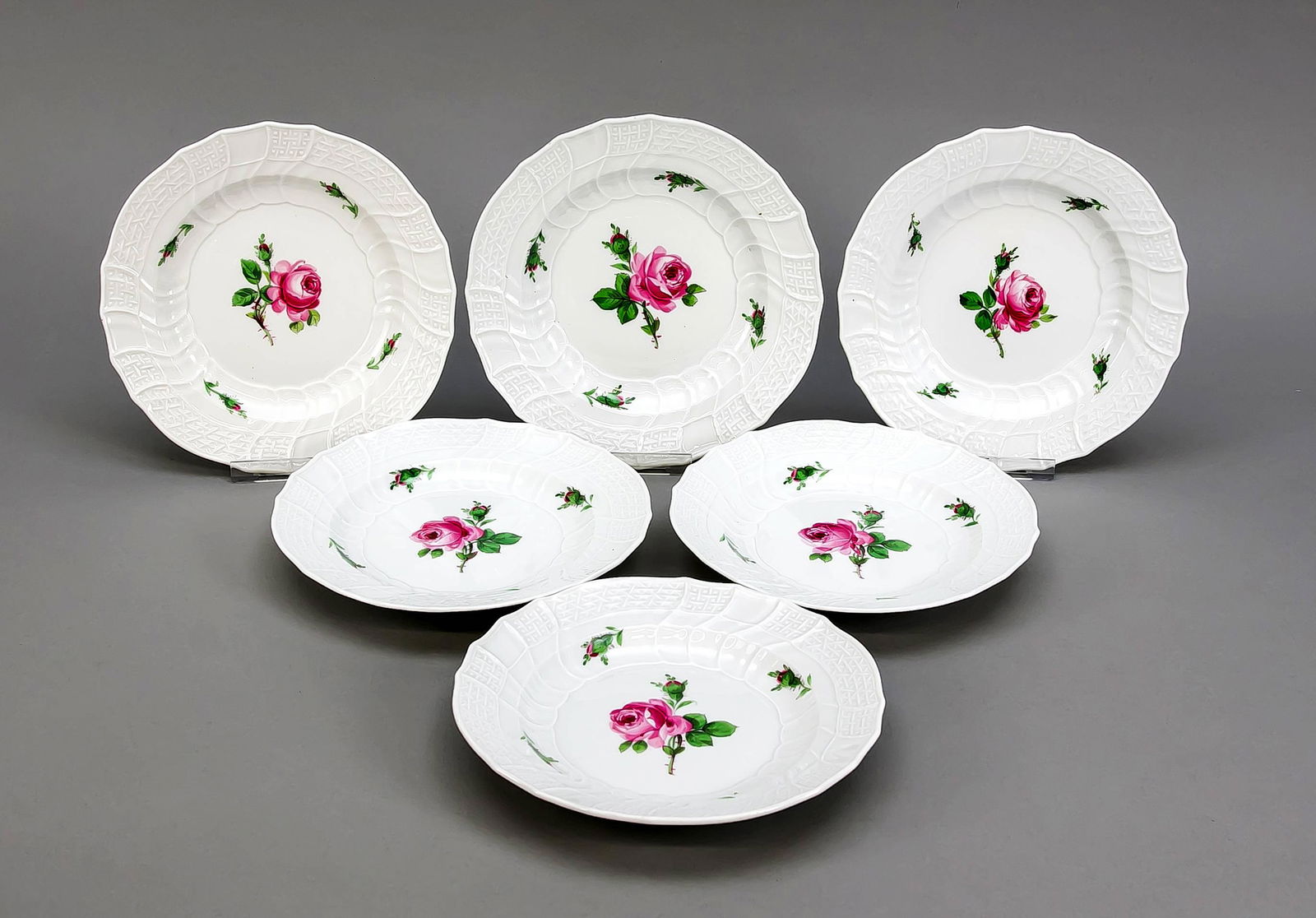 Six dessert plates, Meissen, K (1 of 1)