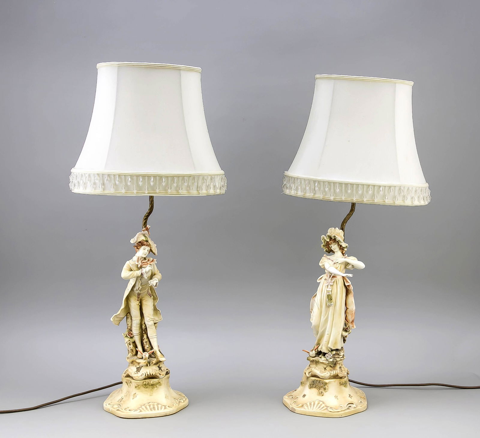 Paar figürliche Lampenfüße, w. (1 of 1)
