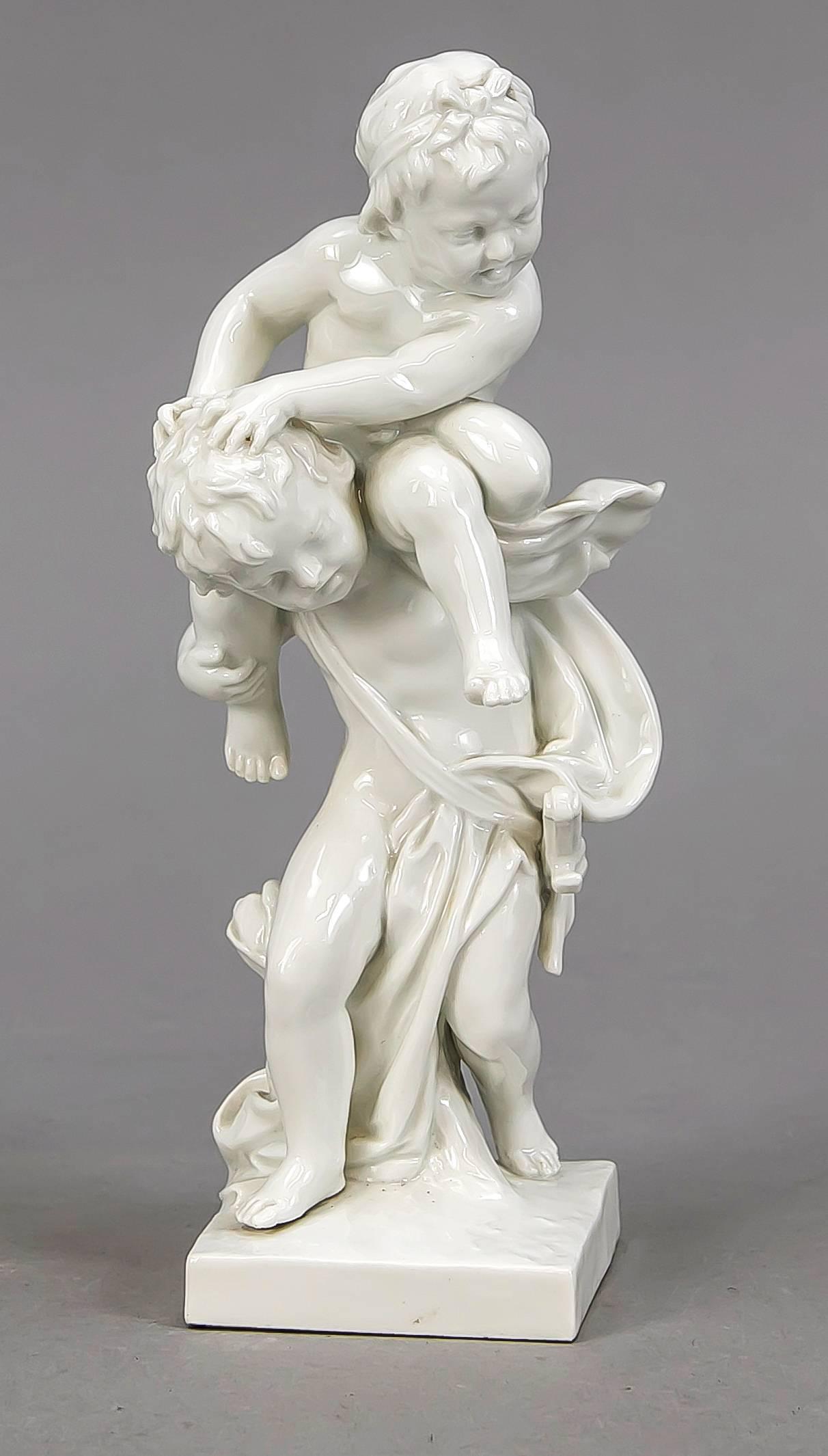 Pair of children, KPM Berlin, (1 of 1)