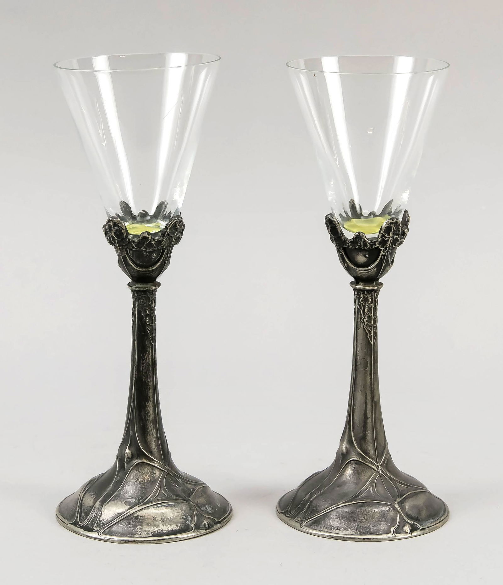 A pair of Art Nouveau glasses, (1 of 1)