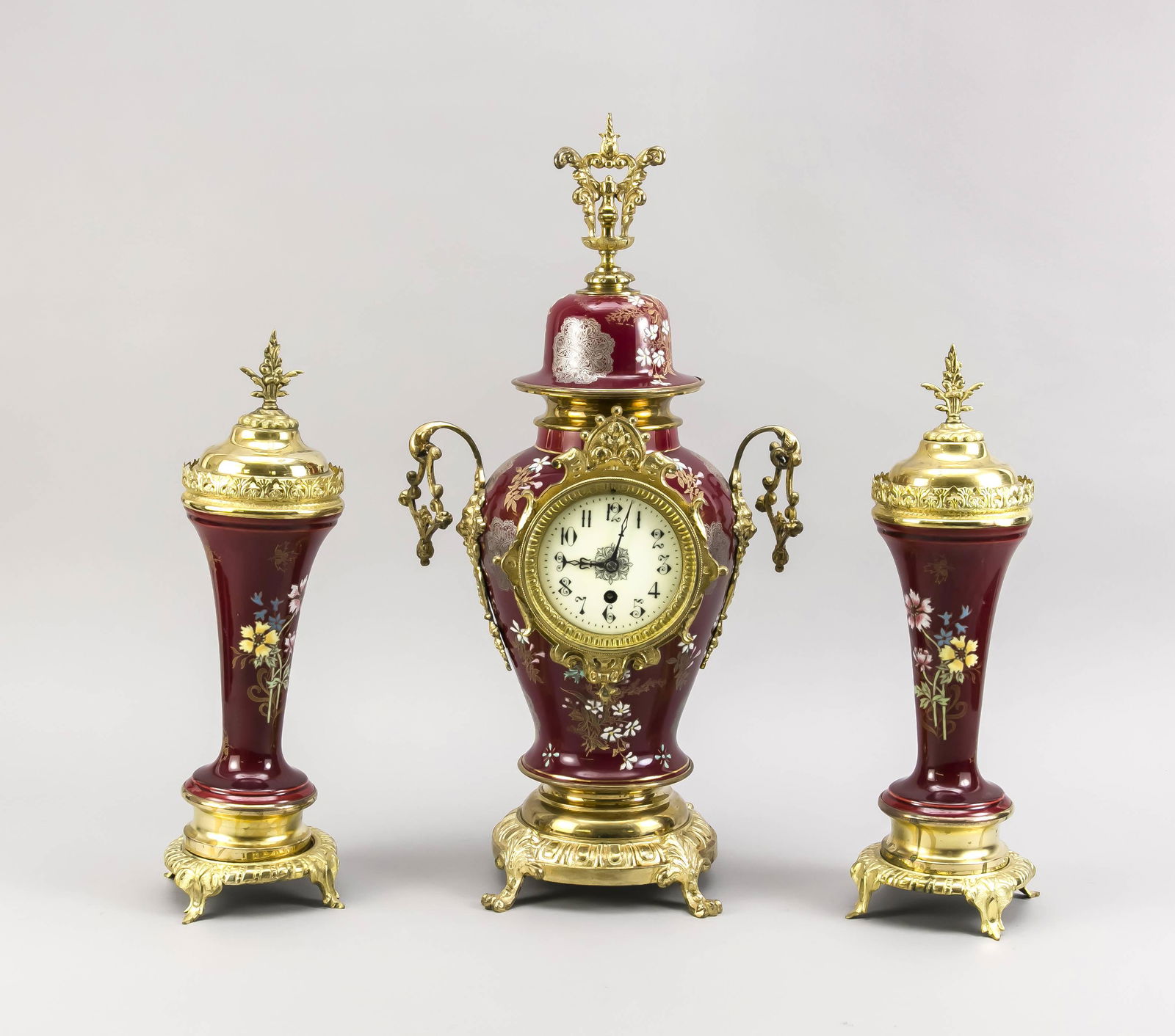 Porzellan-Pendule mit polychro (1 of 1)