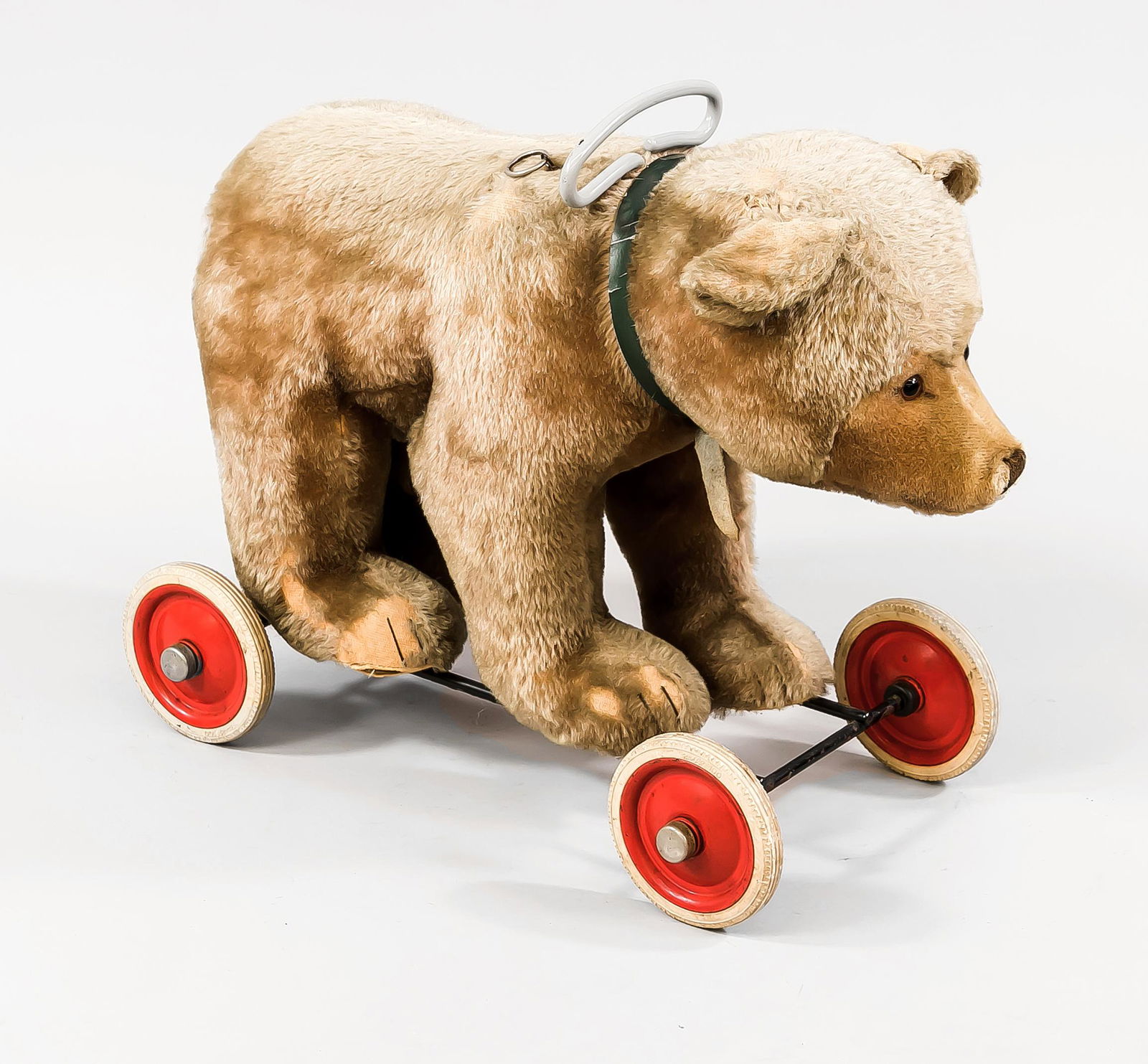 Steiff-Bär als Reittier auf Ro (1 of 1)