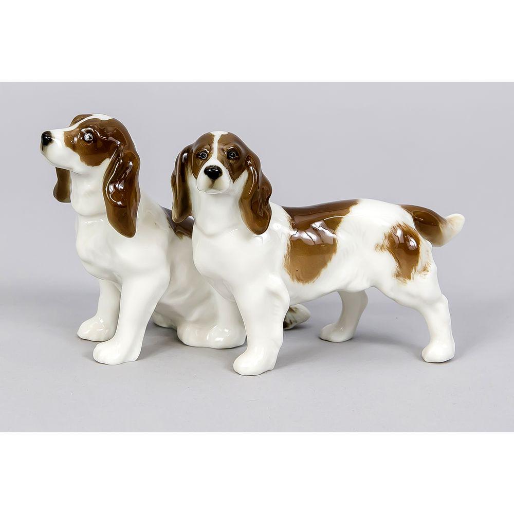 Beagle-Paar, Hutschenreuther,: Beagle-Paar, Hutschenreuther, 20. Jh., bemalt in naturalistischer Unterglasurfarbe, L. 15 cm