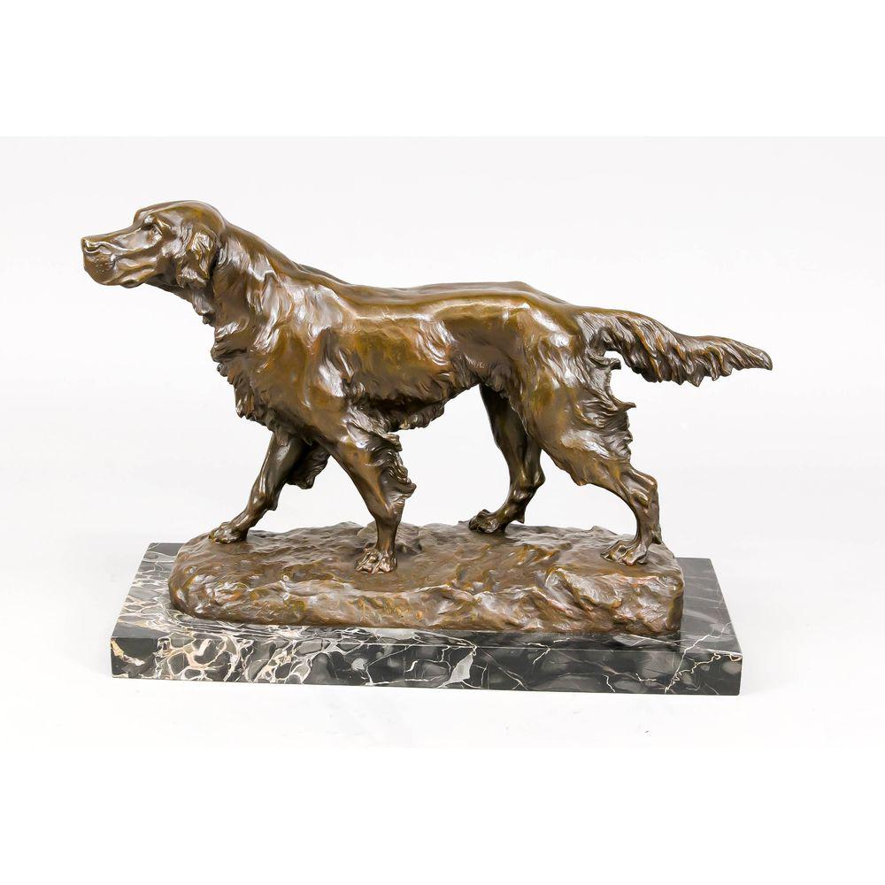 Thomas FranÃ§ois Cartier (1879-: Thomas FranÃ§ois Cartier (1879-1943), large sculpture of a hunting dog, brown patinated bronze over oblong terrain plinth, sign. ''Cartier'', over rectangular marble plinth, Ges.-L. 58 cm