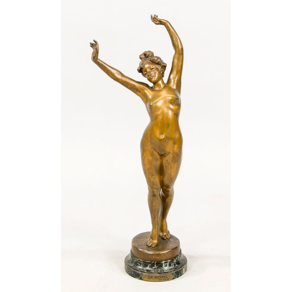 L. David, French sculptor of A: L. David, French sculptor of Art Nouveau around 1900, ''Le Reveil'', the awakening, female, stretching nude, gold-colored patinated bronze, signed on the stand, on a round marble plinth, there on a pl