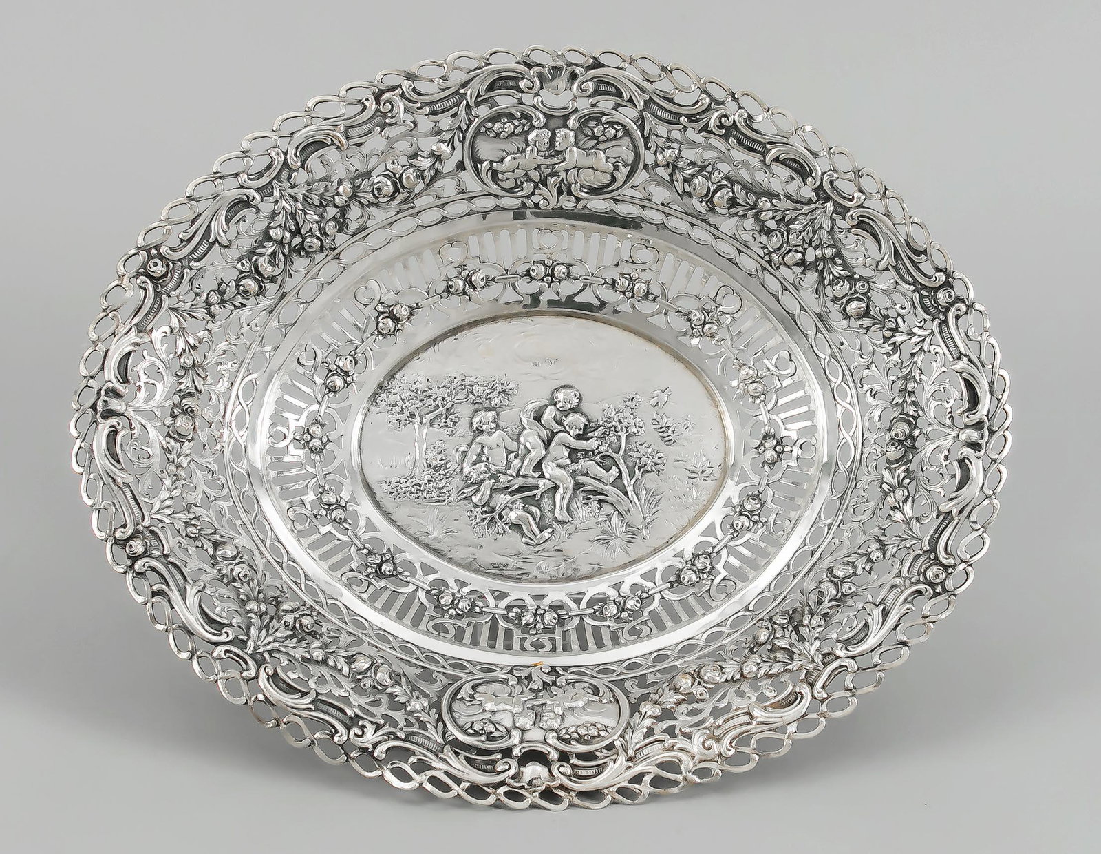 Oval breakthrough bowl, German, 20 (1 of 1)