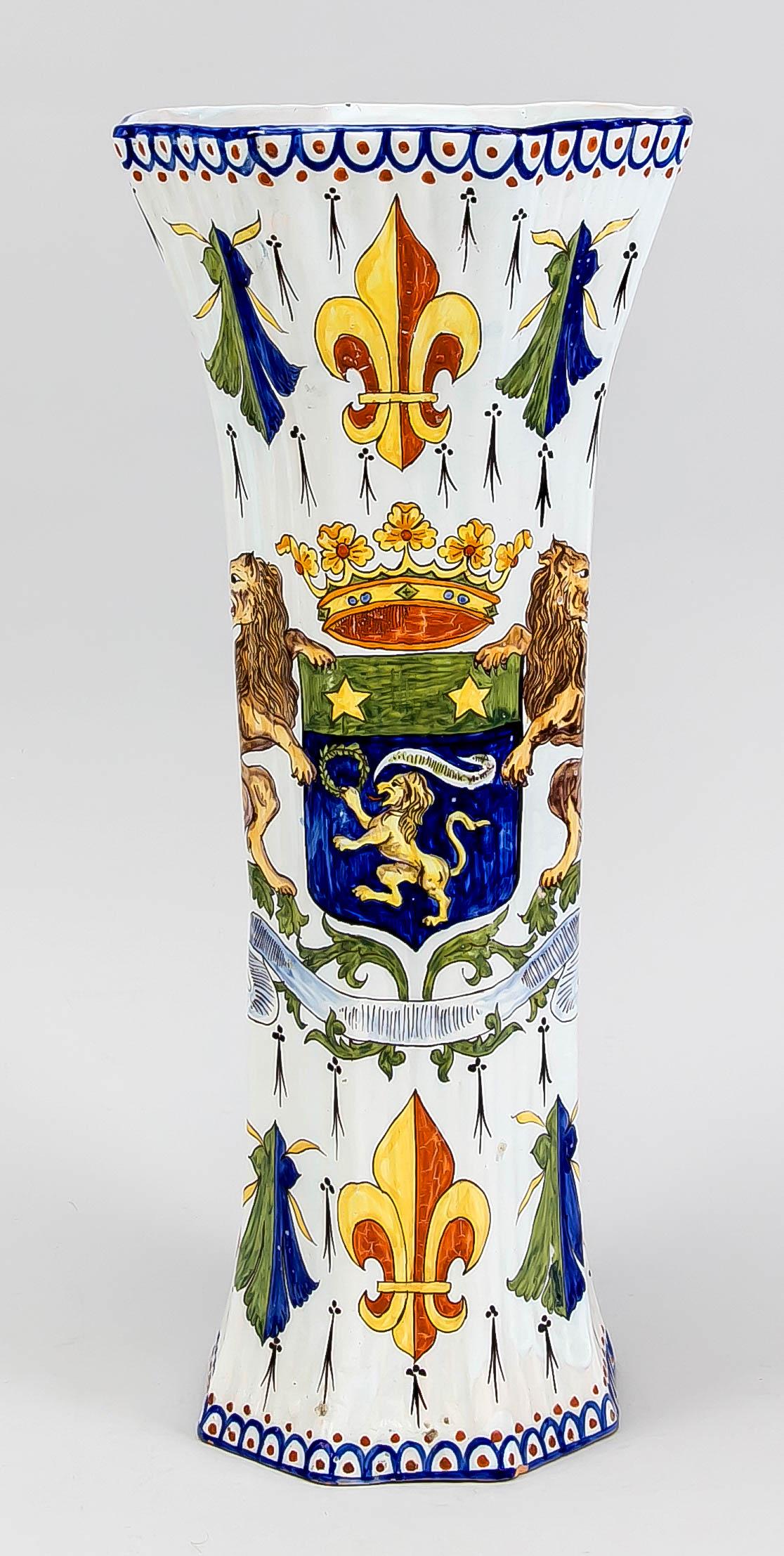 Vase, faience, w. Netherlands (1 of 2)