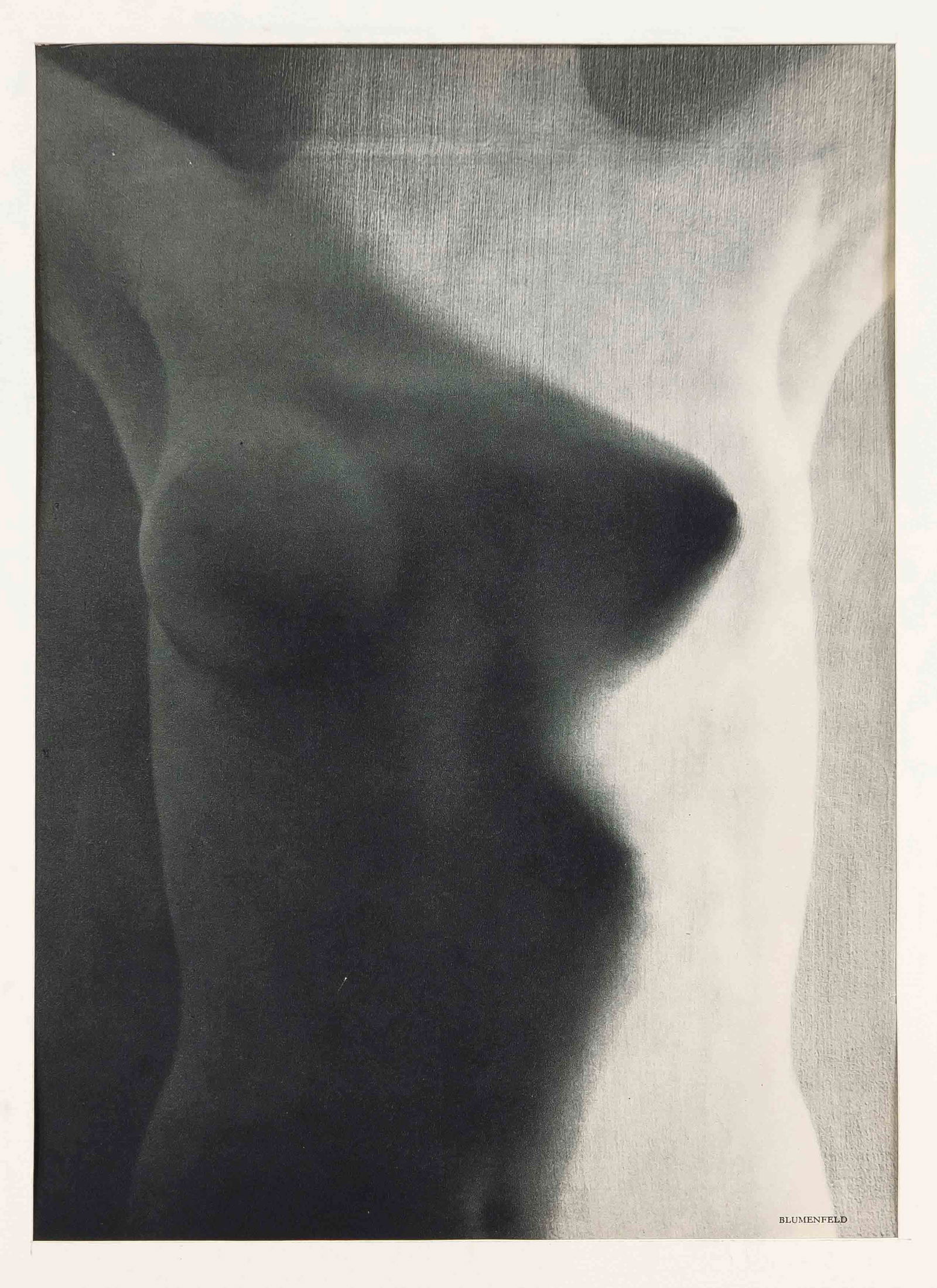Erwin Blumenfeld (1897-1969),: Erwin Blumenfeld (1897-1969), two nudes, recto and verso on one sheet, heliogravure after a photograph, published by Verve Paris 1938, ed. Draeger/Teriade, ca. 36 x 26 cm