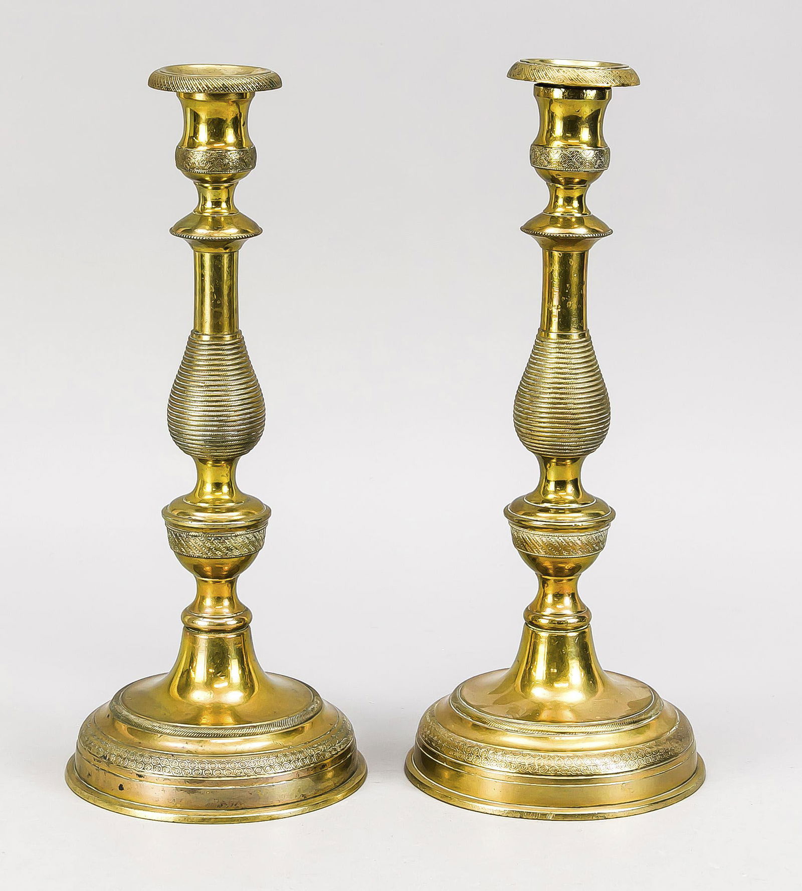 Pair of table candlesticks, la (1 of 1)