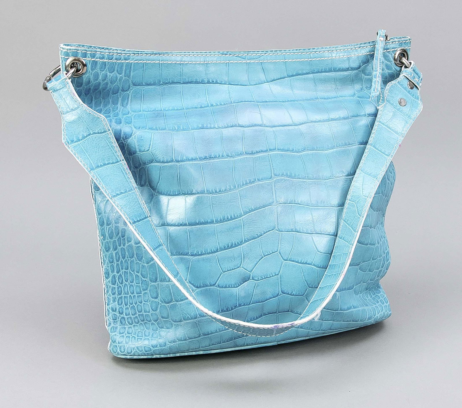 Escada, Shoulder Bag, turquois: Escada, Shoulder Bag, turquoise faux leather with croco embossing, silver-tone hardware, wide shoulder strap on rings, textile interior in red, signs of age and wear, lightly stained, approx. 31 x 34